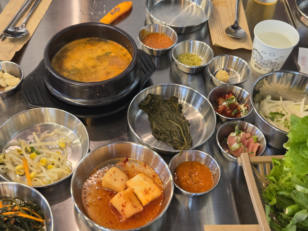 육백