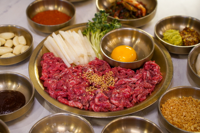 한우육회 200g