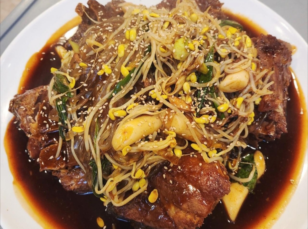매운간장뼈찜