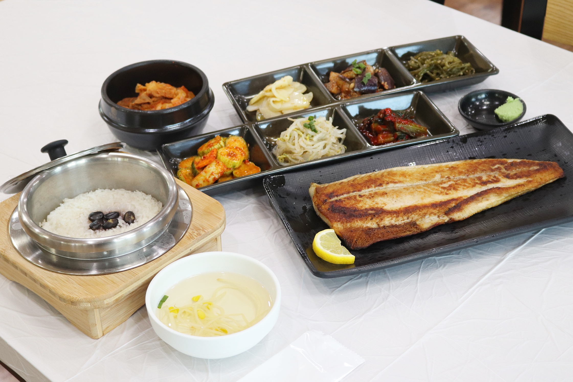 삼치구이정식(1인)솥밥포함