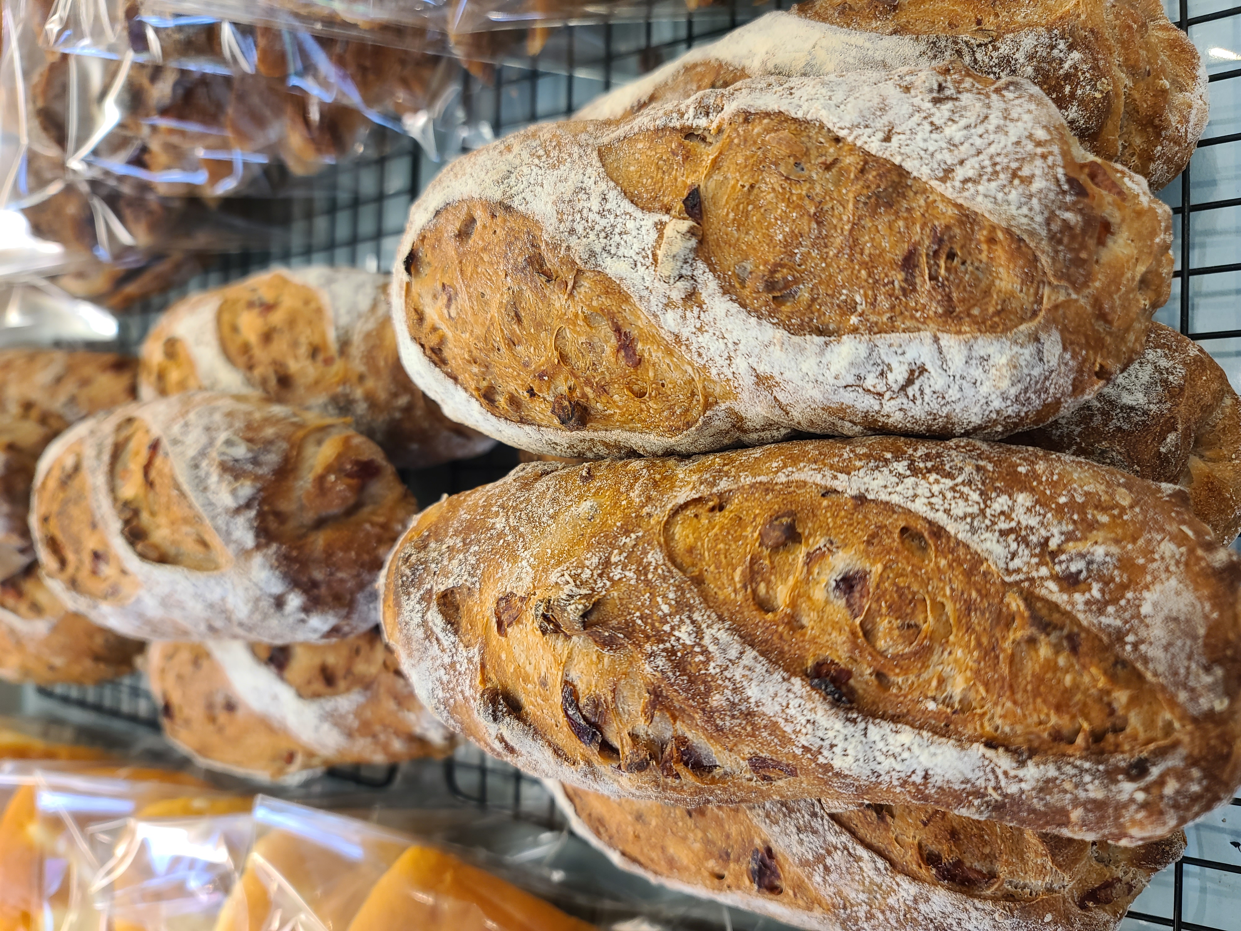 호두크렌베리 깜빠뉴