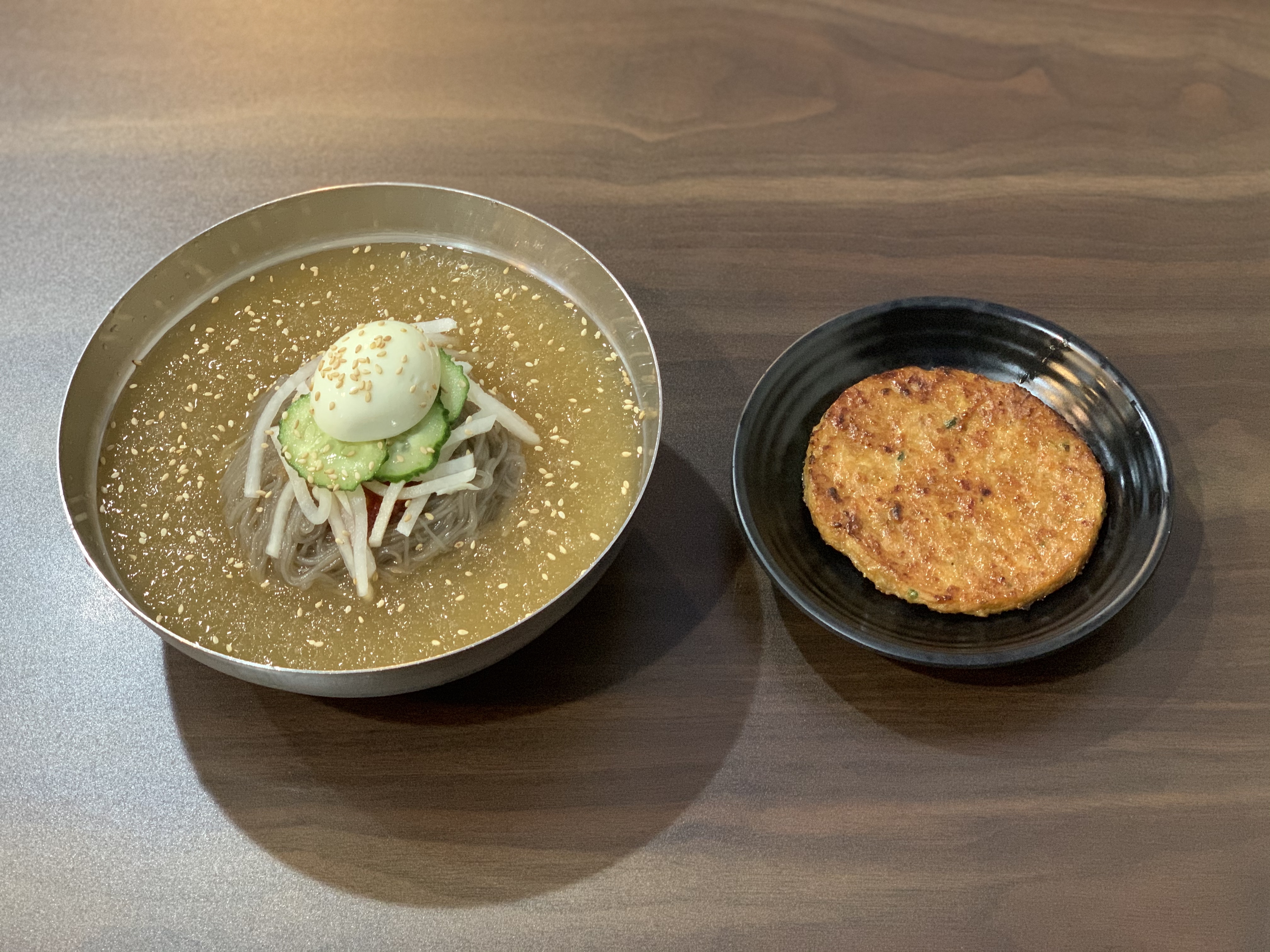 물냉면