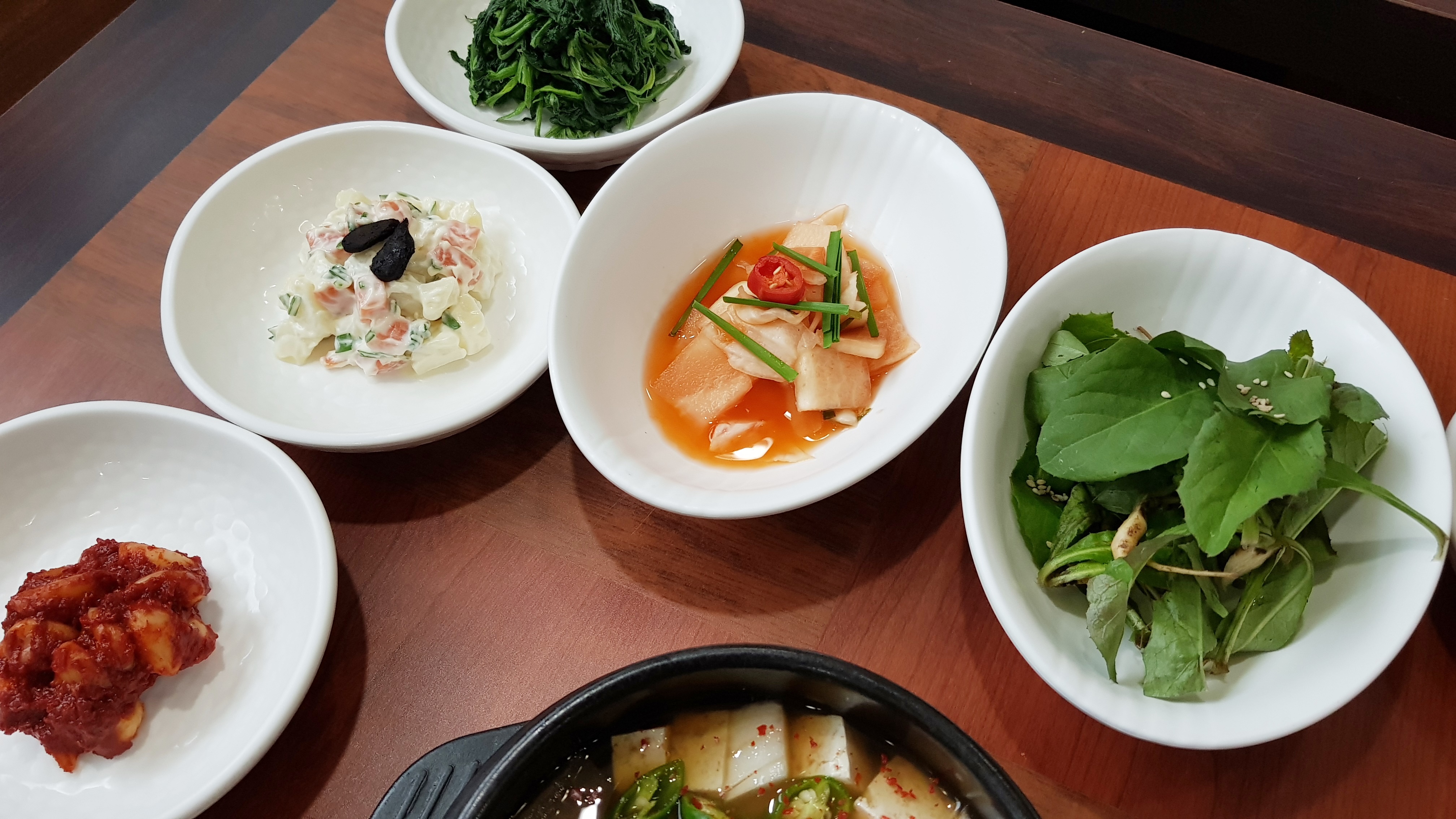 돌집식당 이미지