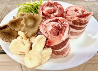 솥뚜껑 삼겹살 200g