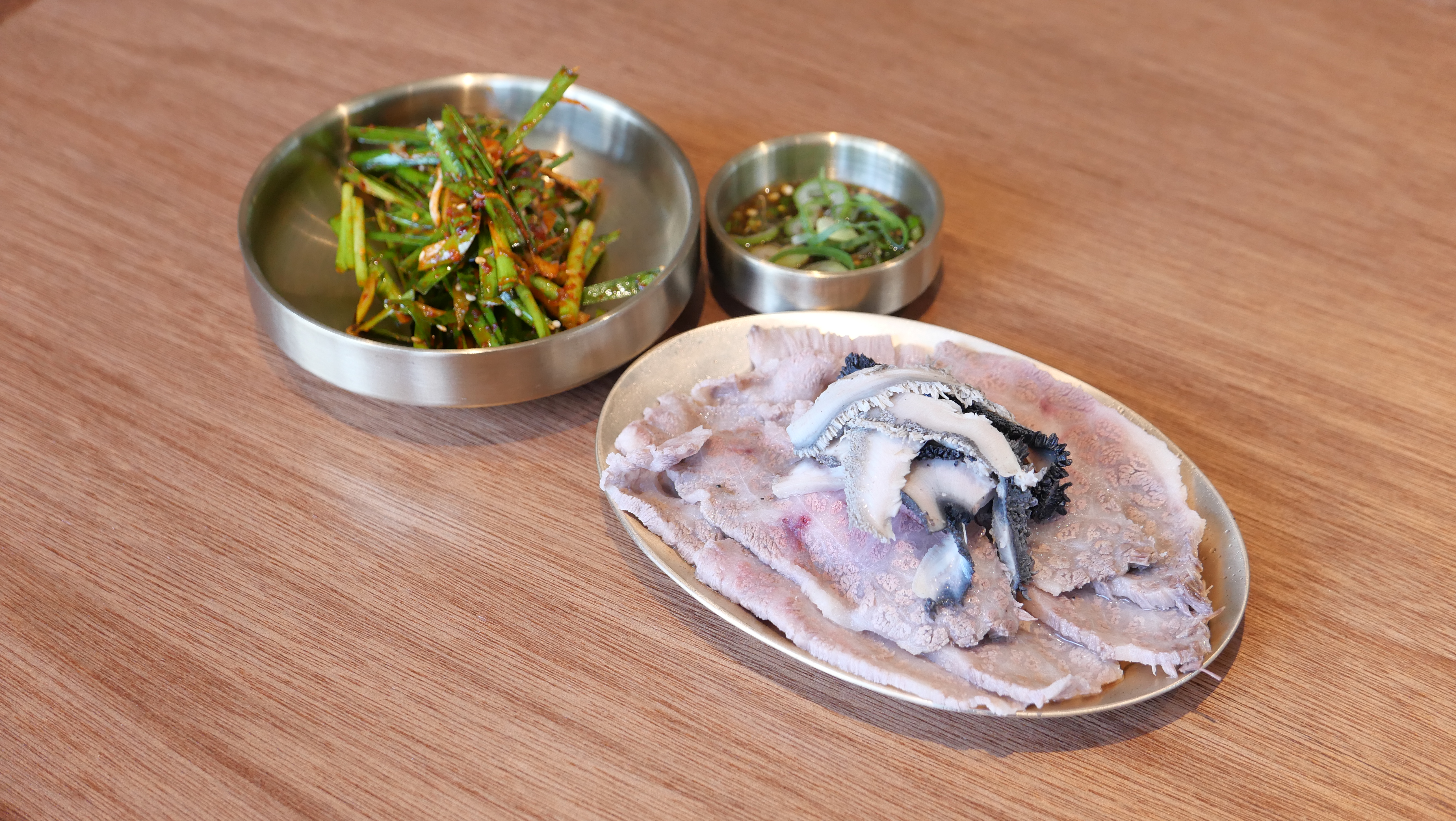 수육 (반접시)