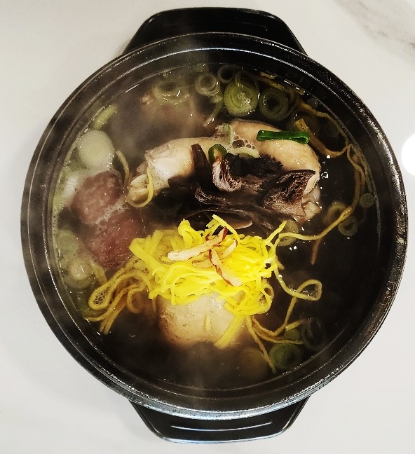 한방능이삼계탕