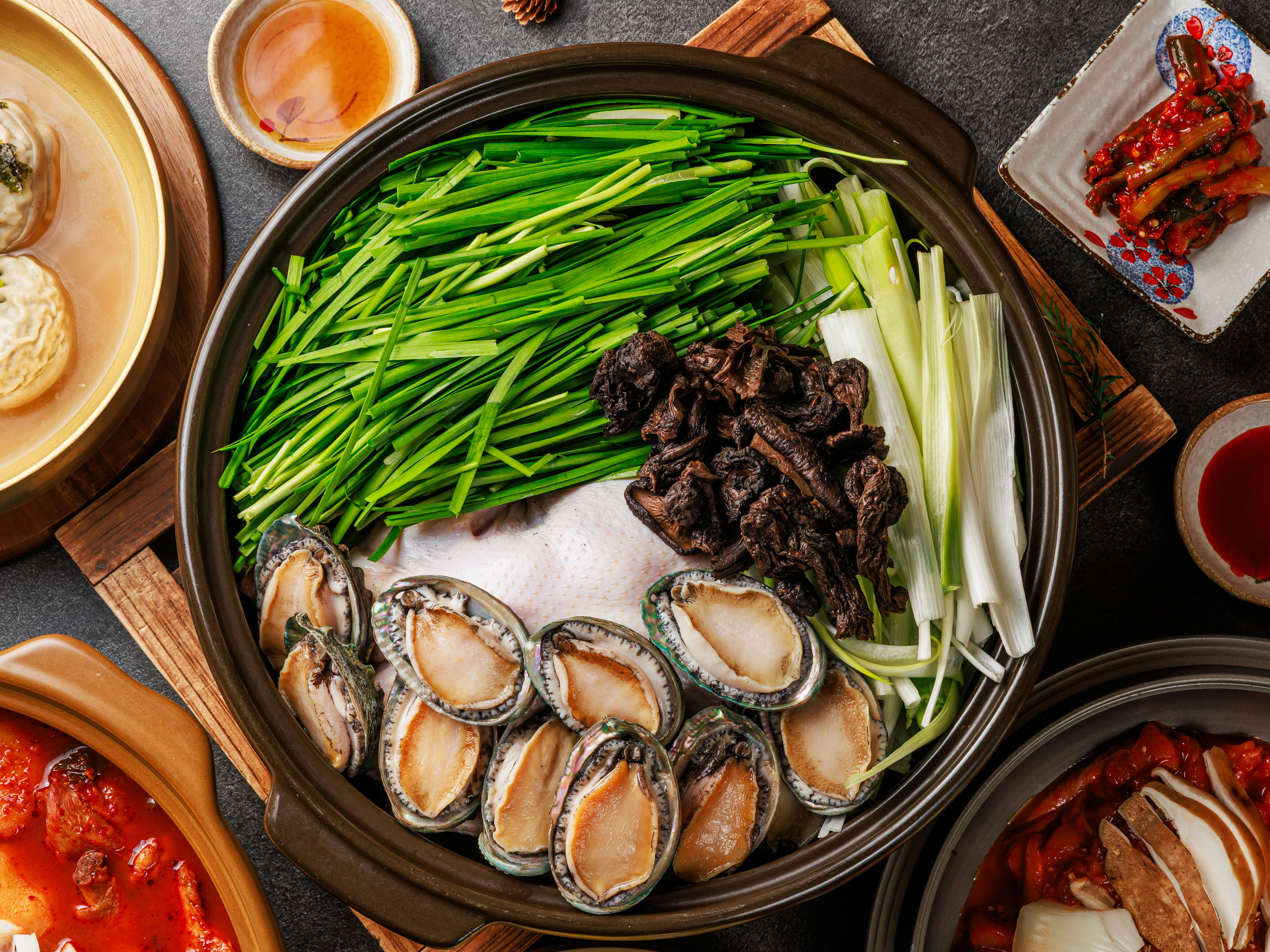 전복 능이백숙