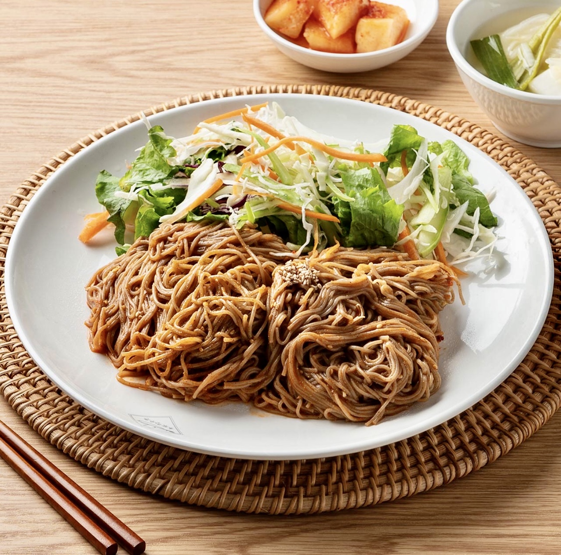 쟁반막국수