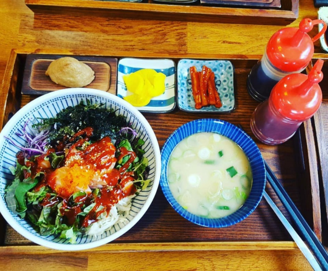 연어덮밥