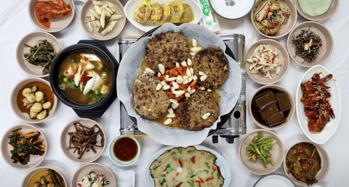 마늘더덕구이와 수제마늘떡갈비