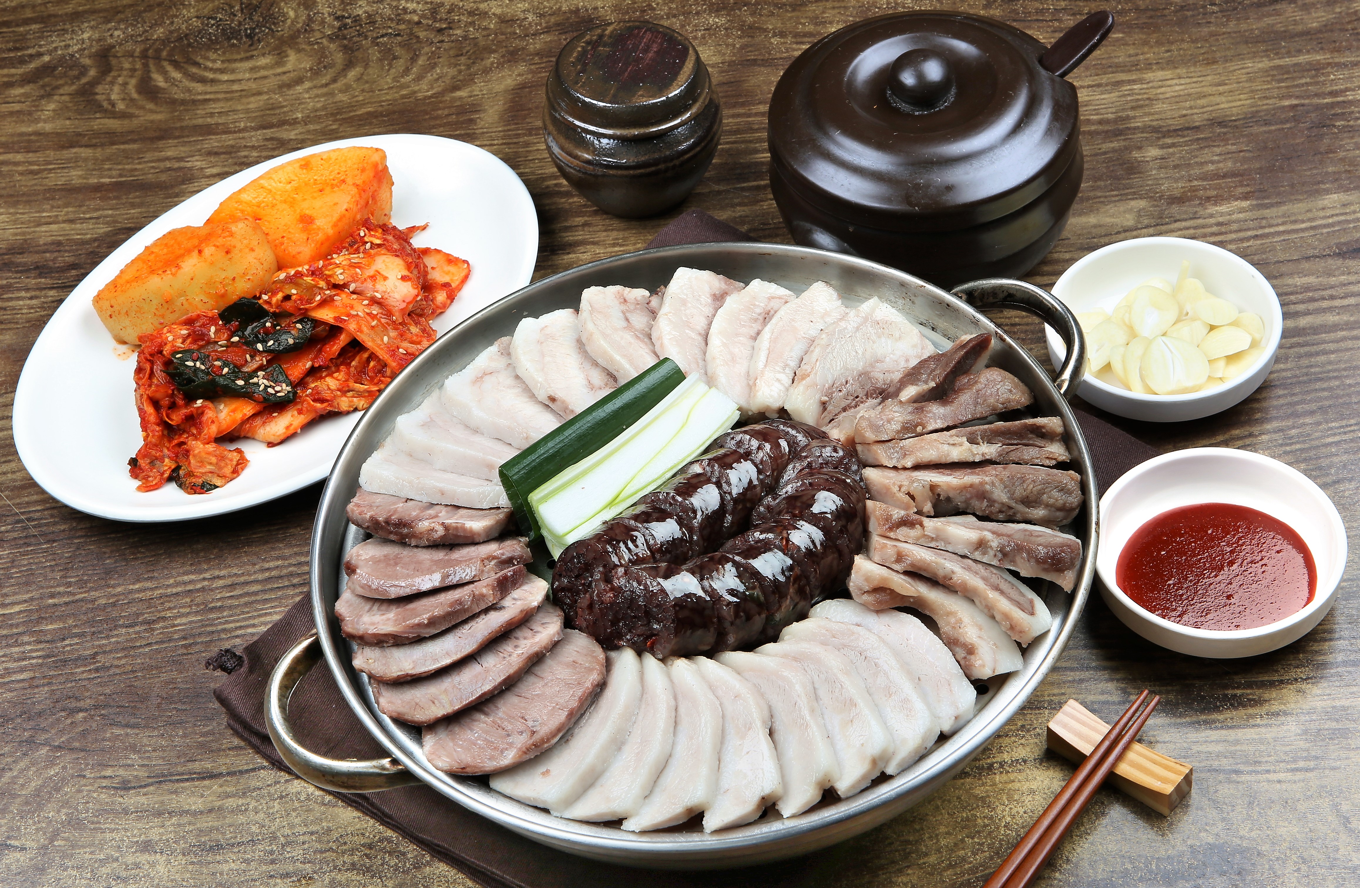모둠수육