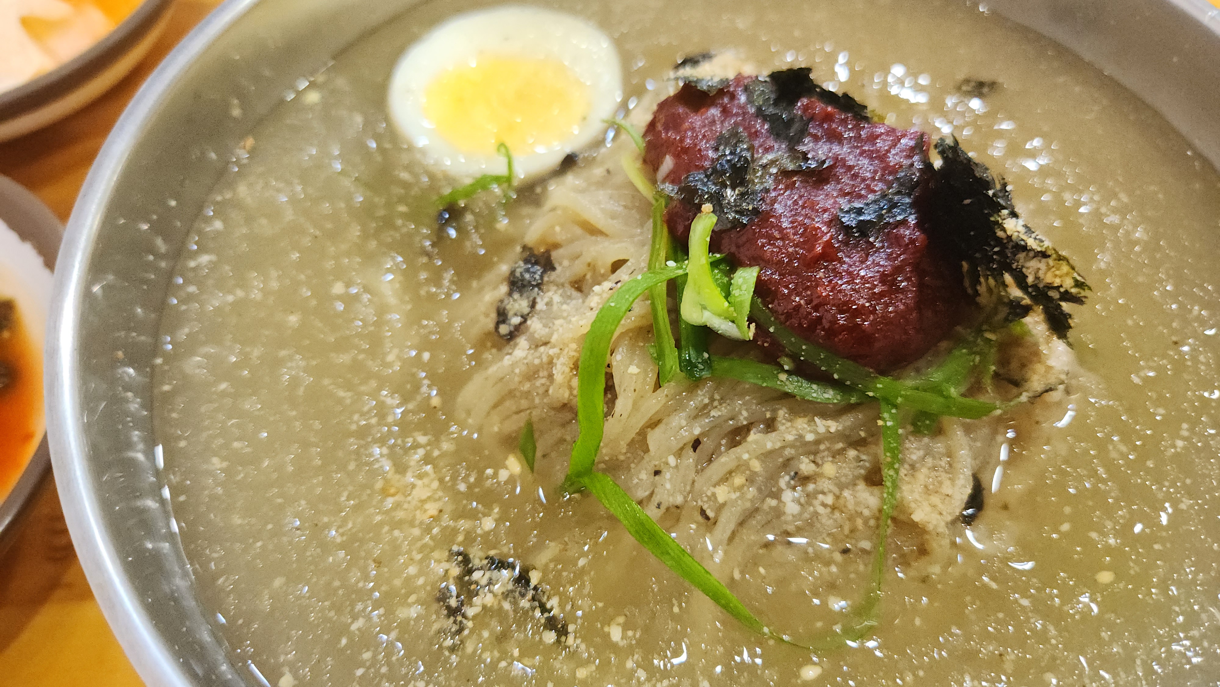 막국수 물