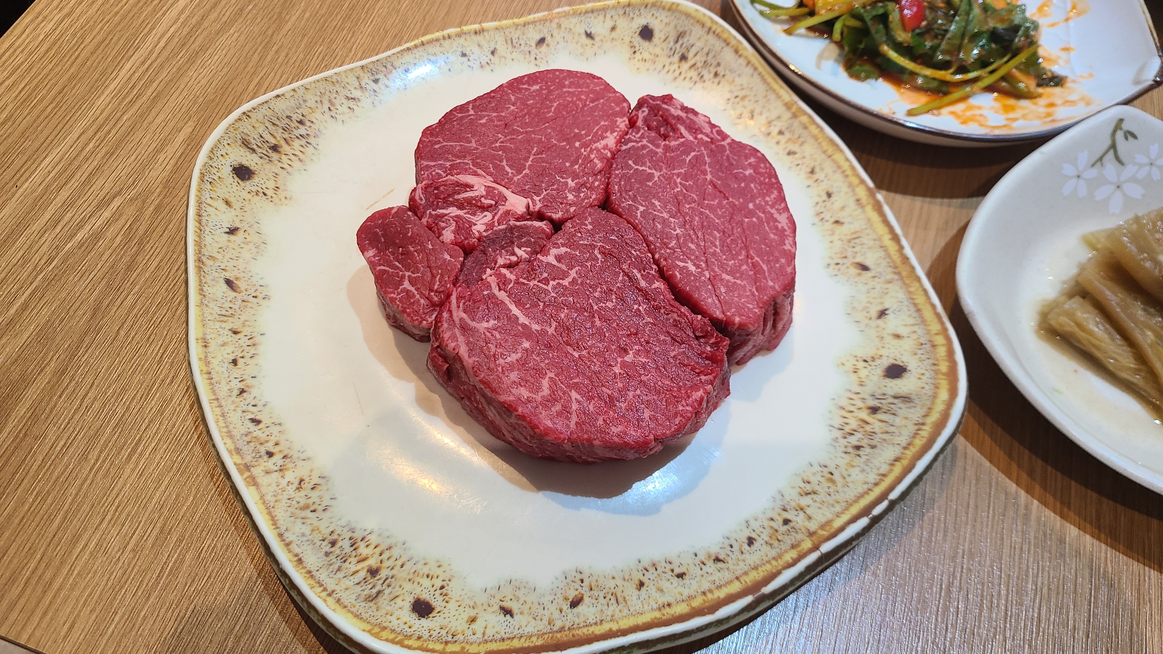 안심 100g 당