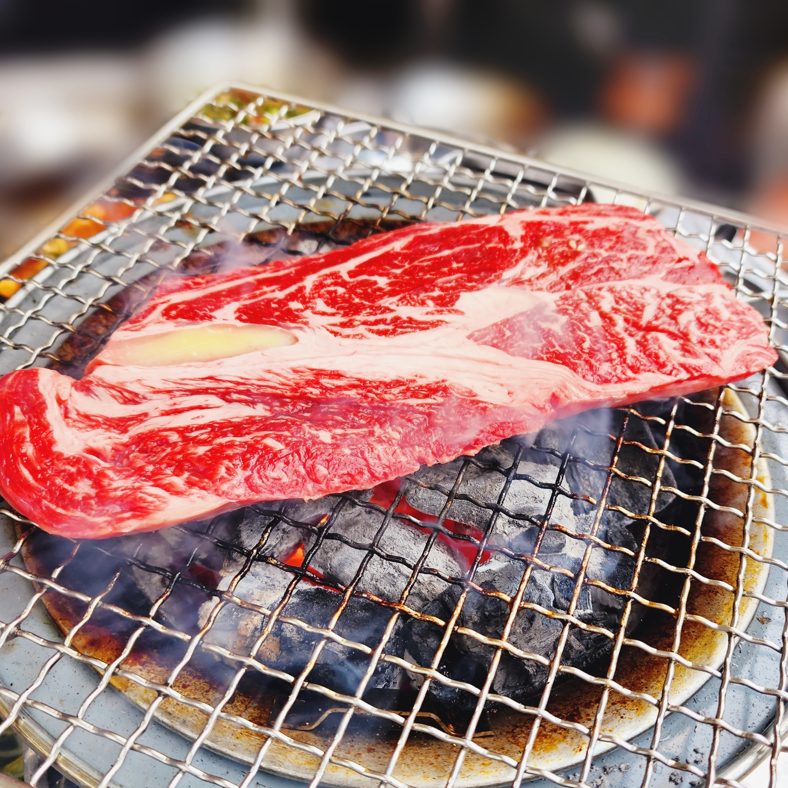 국내산 생등심(반접시) 250g