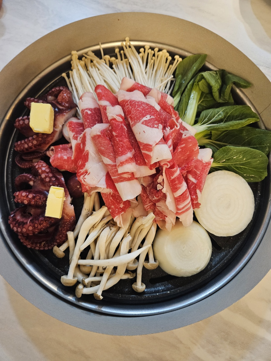 한우차돌삼합 (중)