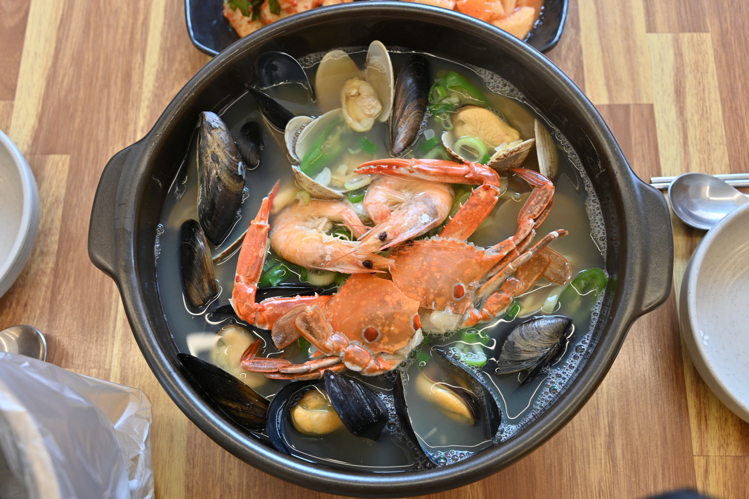 해물칼국수 (2인이상)
