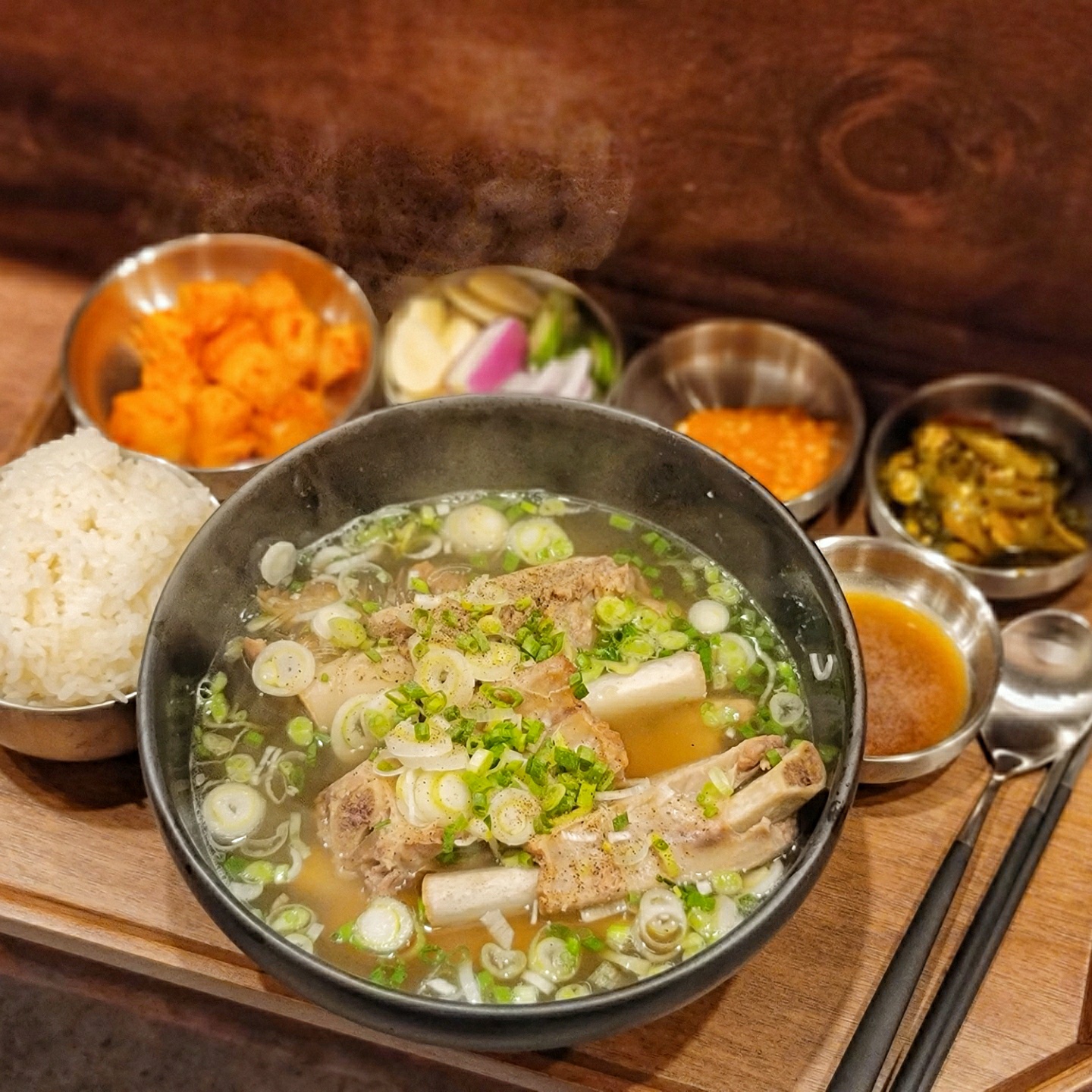 돼지갈비탕