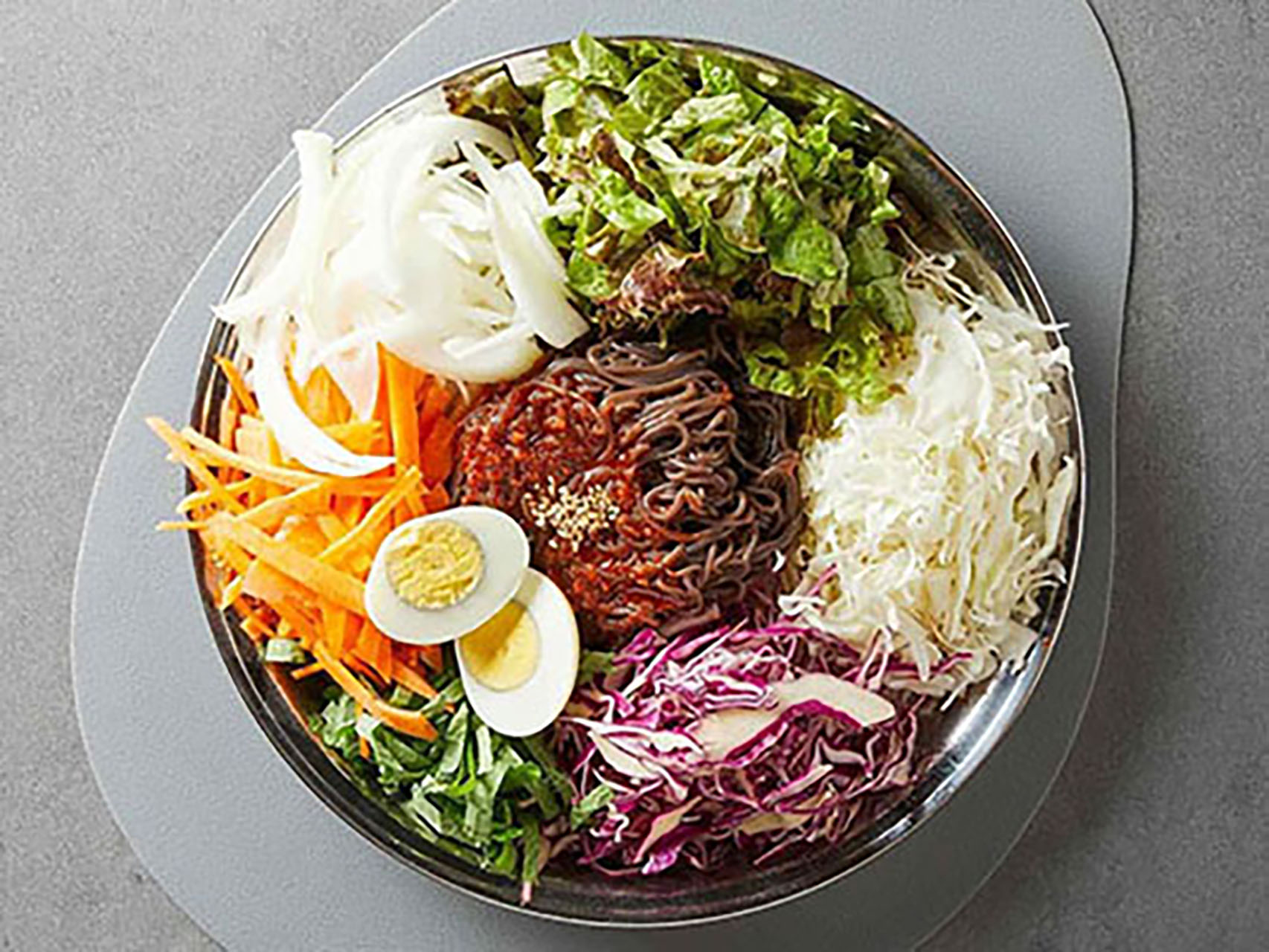 산더미막국수