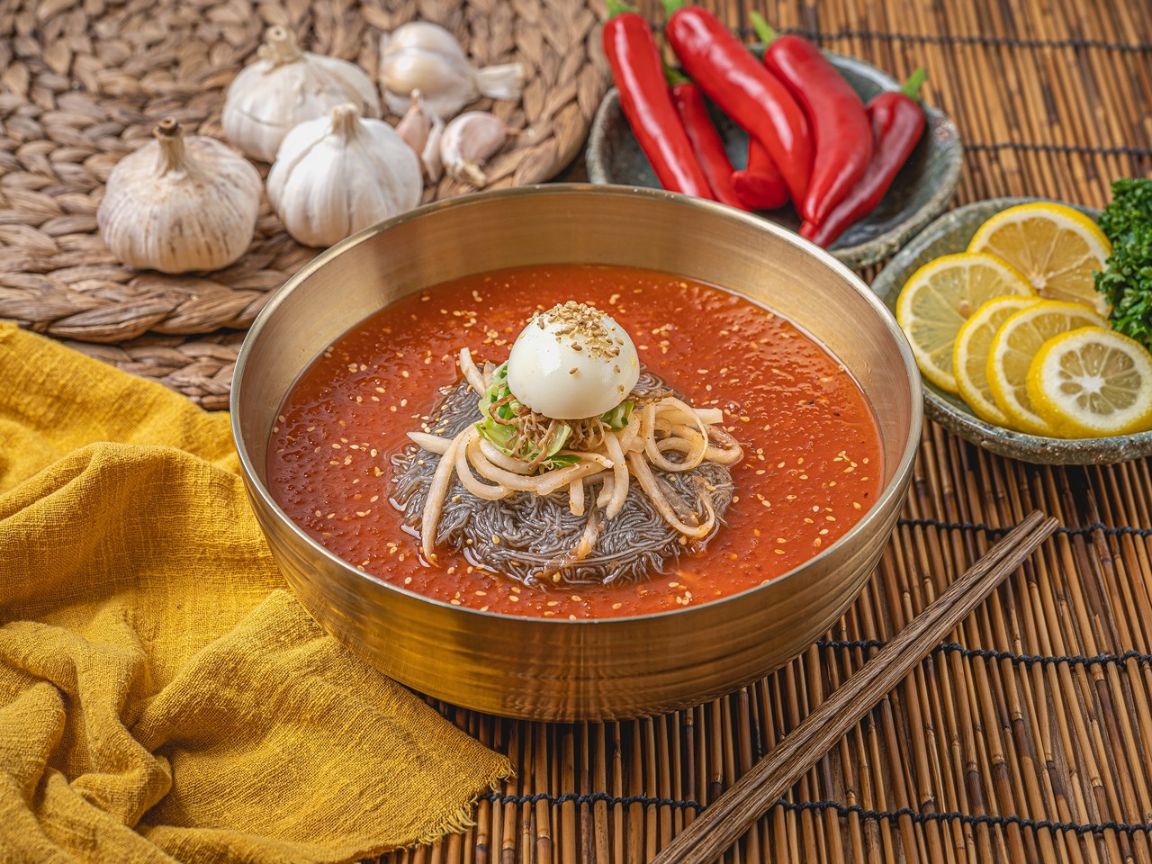 섞어냉면