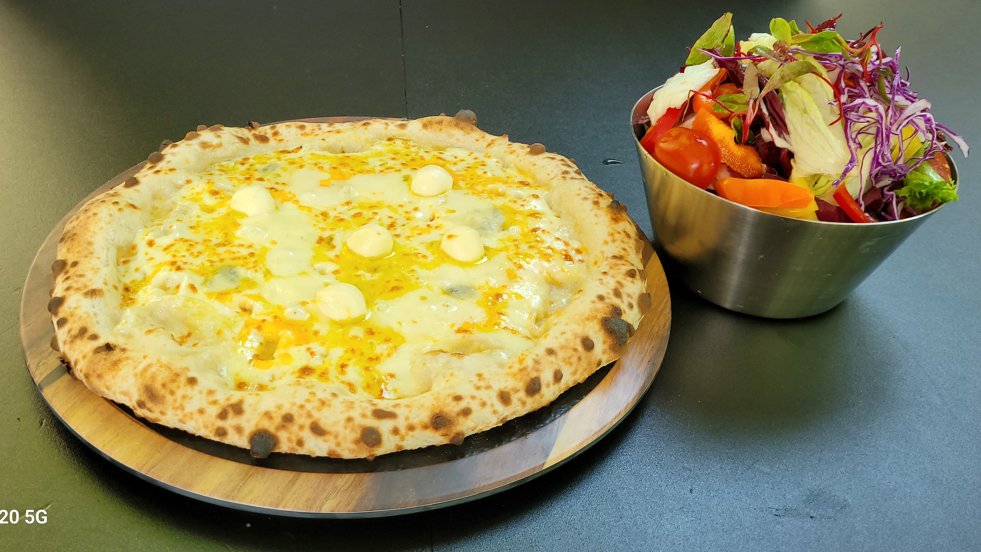 소나무정원화덕피자 이미지