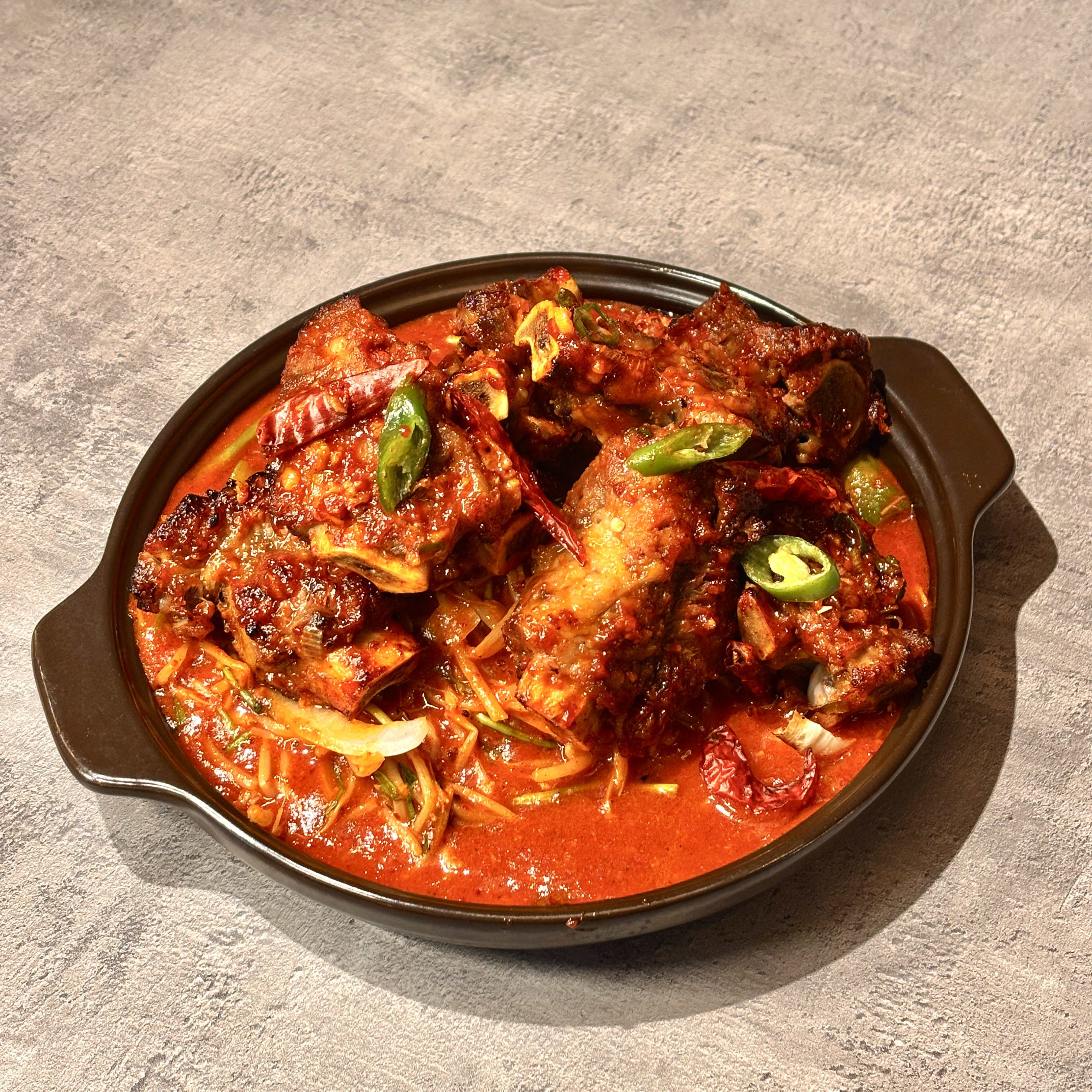 매운 소갈비 뼈구이