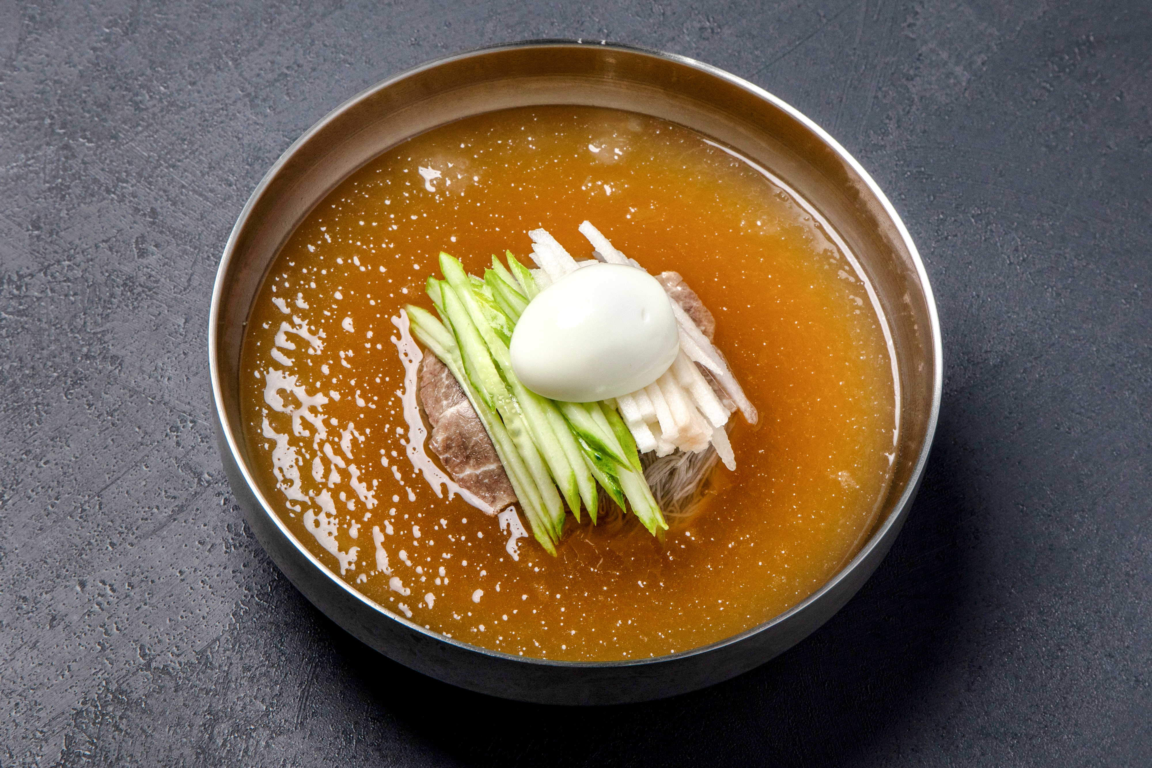 물냉면