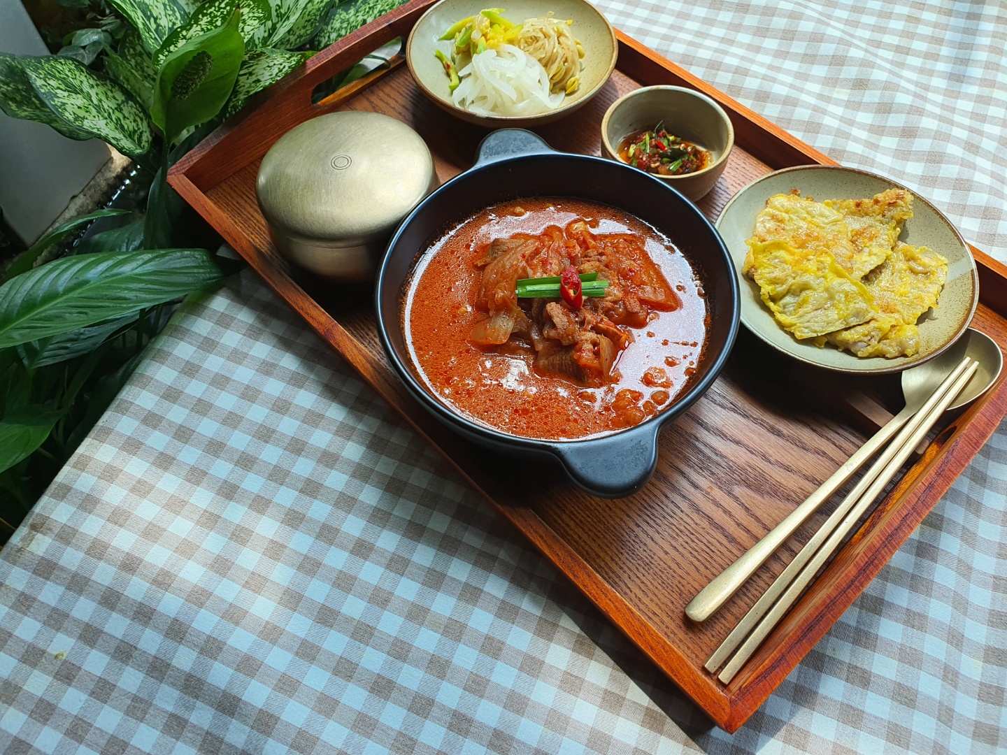 생돼지 김치찌개