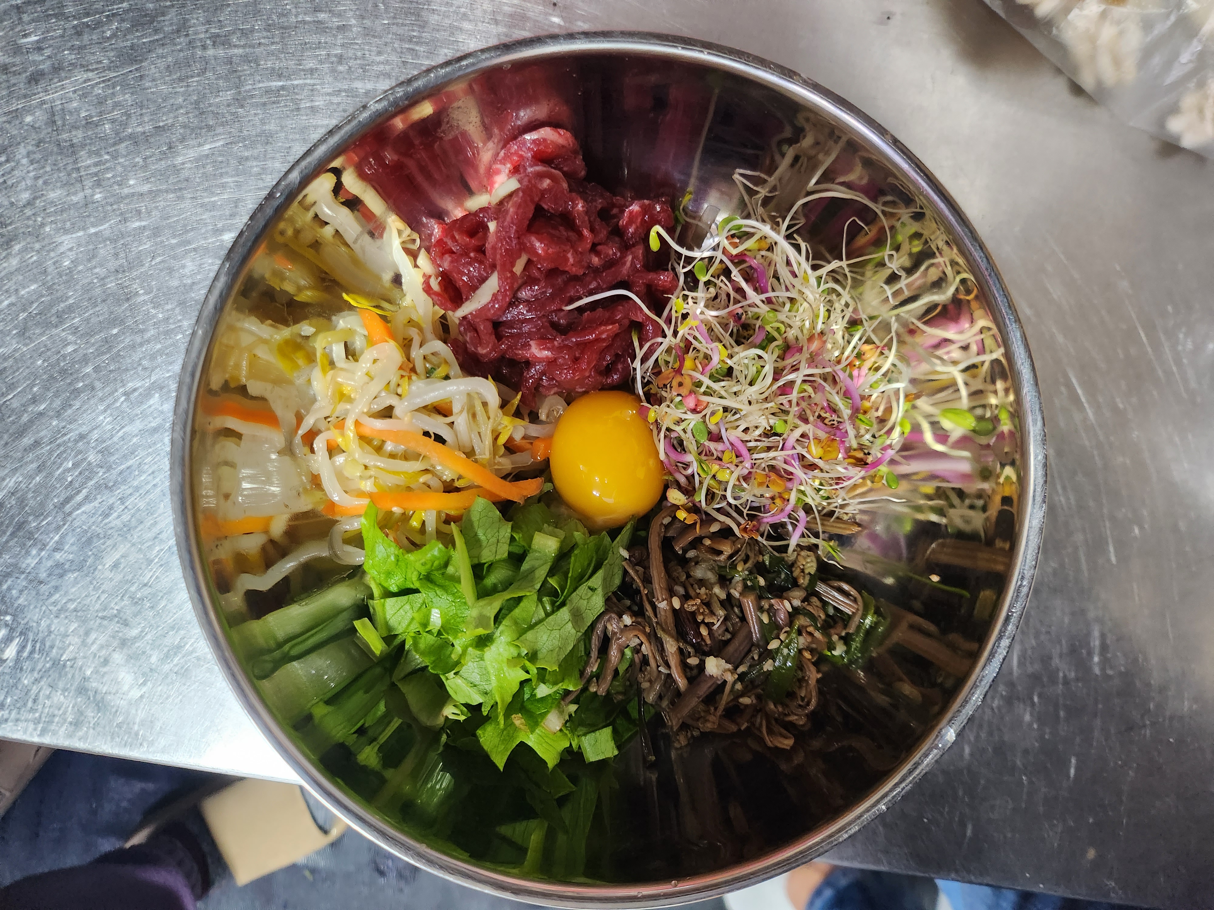 육회비빔밥
