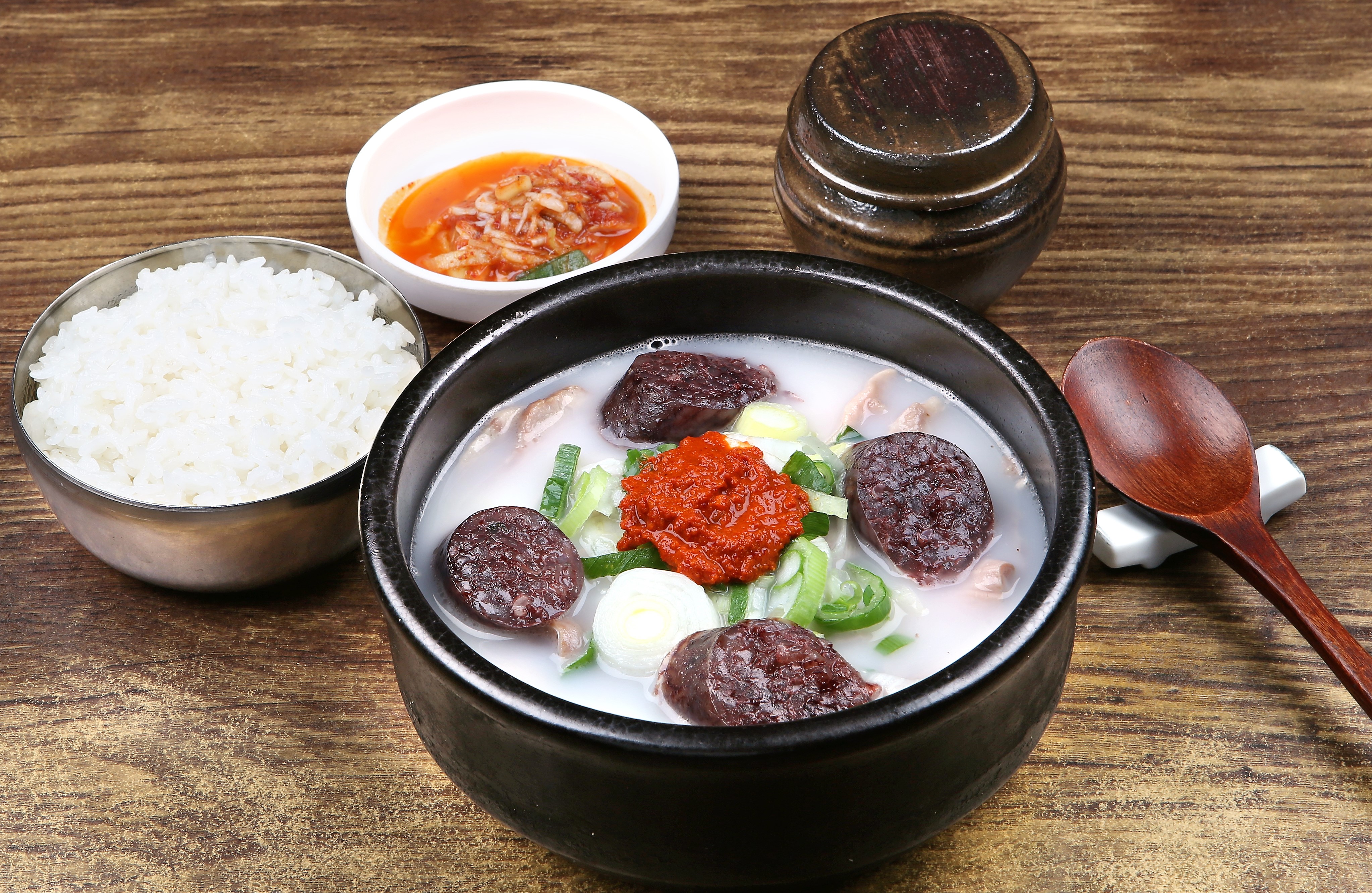 공기밥순대국