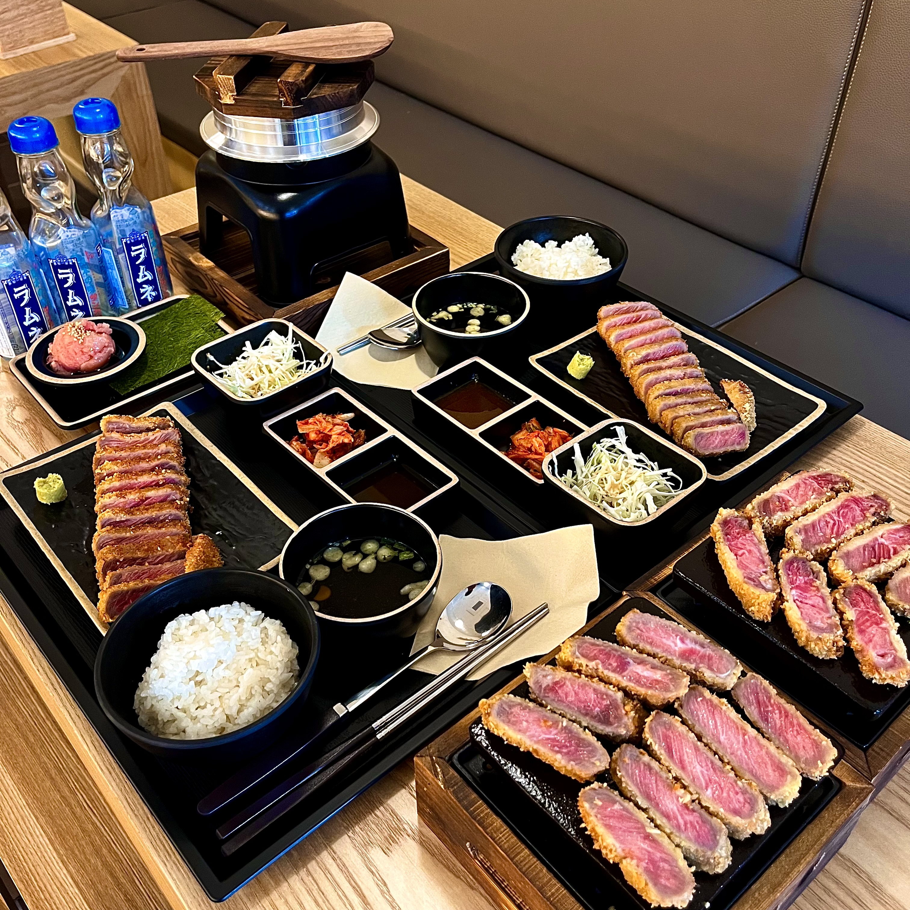 규카츠 명란솥밥 정식