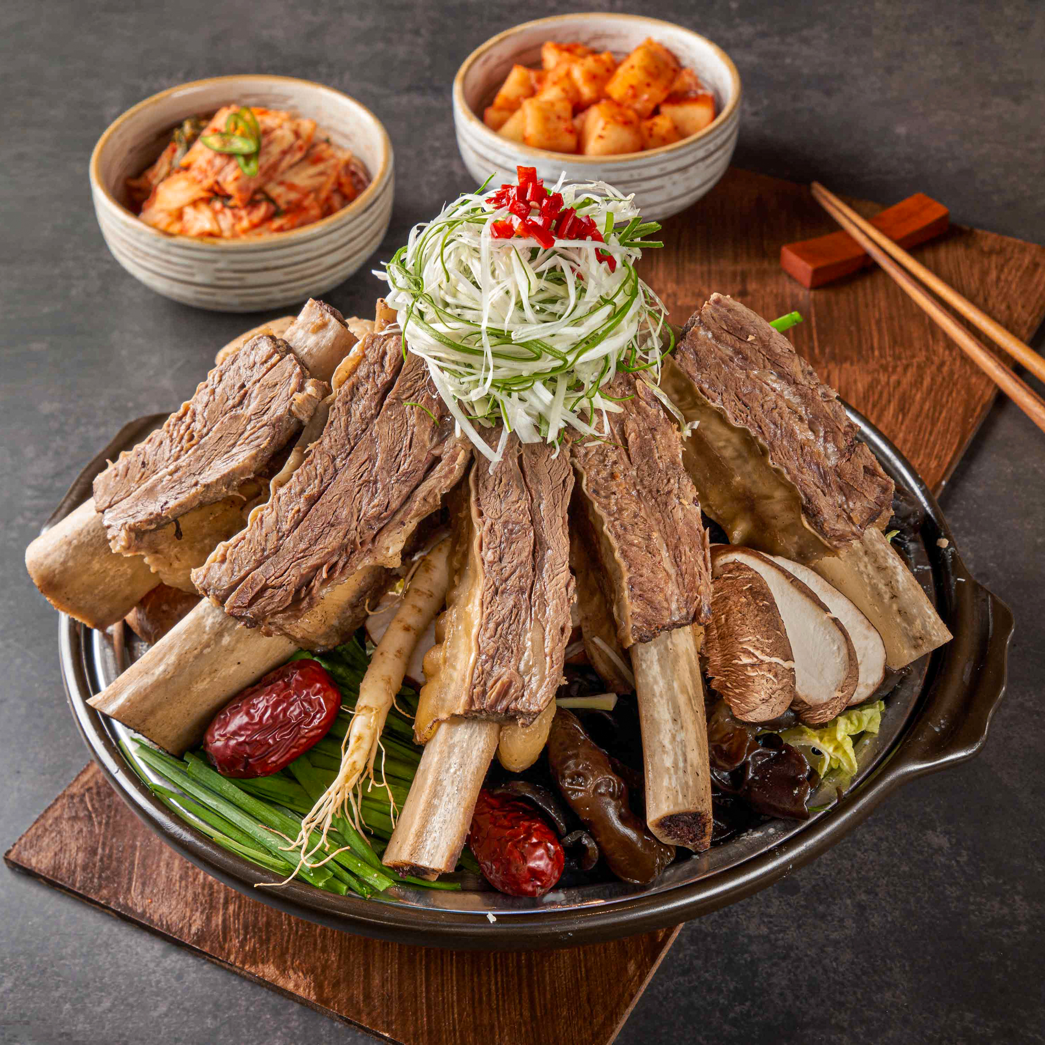 팔팔 뼈갈비 수육