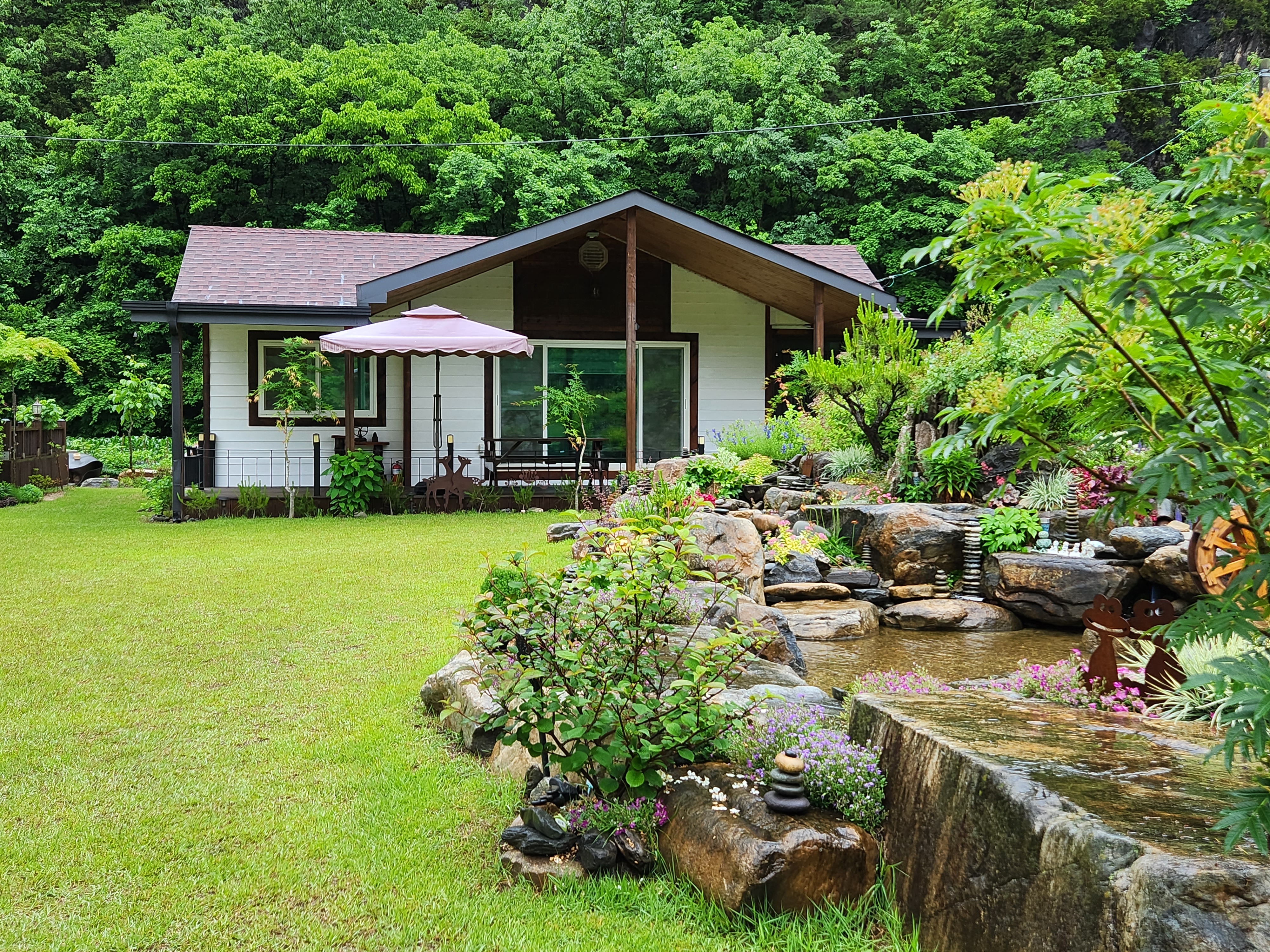 꽃뜨락단양펜션 이미지