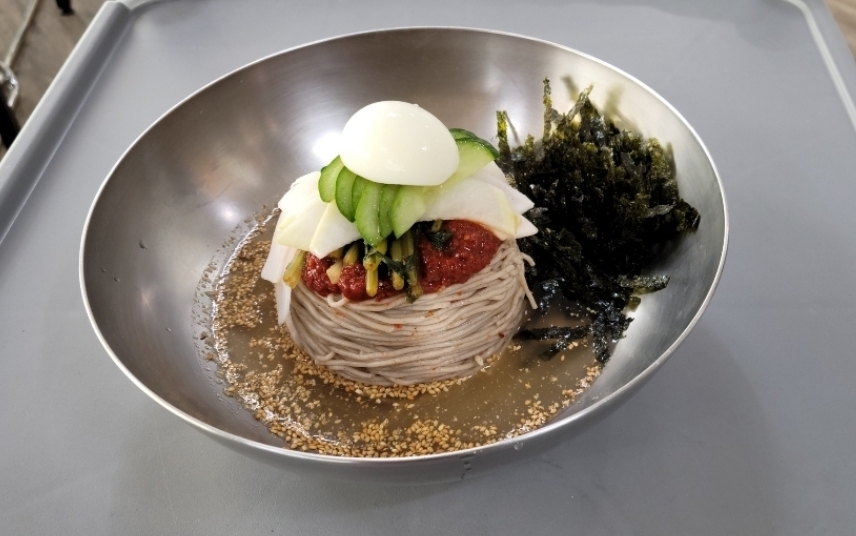 비빔막국수