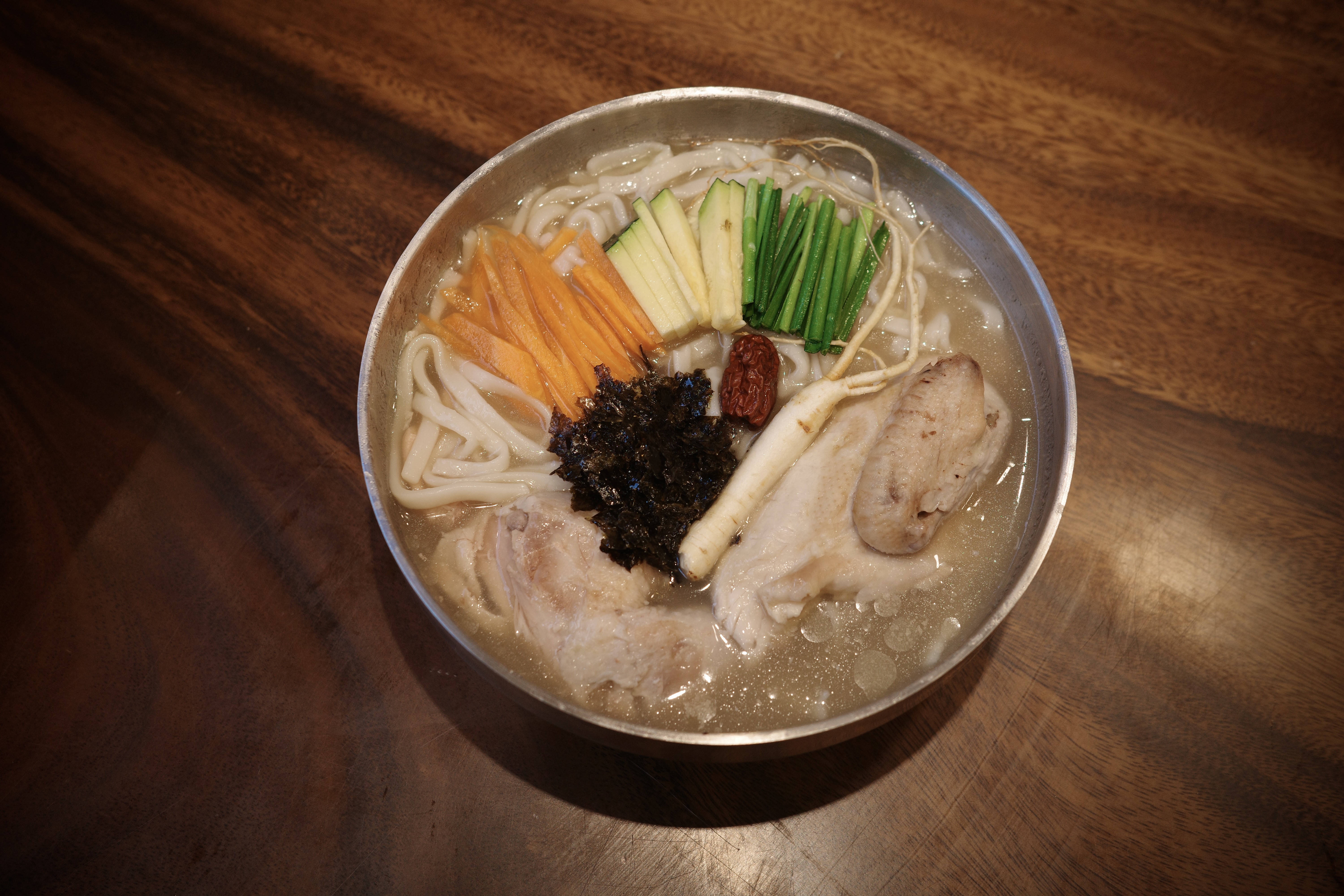 >>식사류<< 닭반마리 칼국수