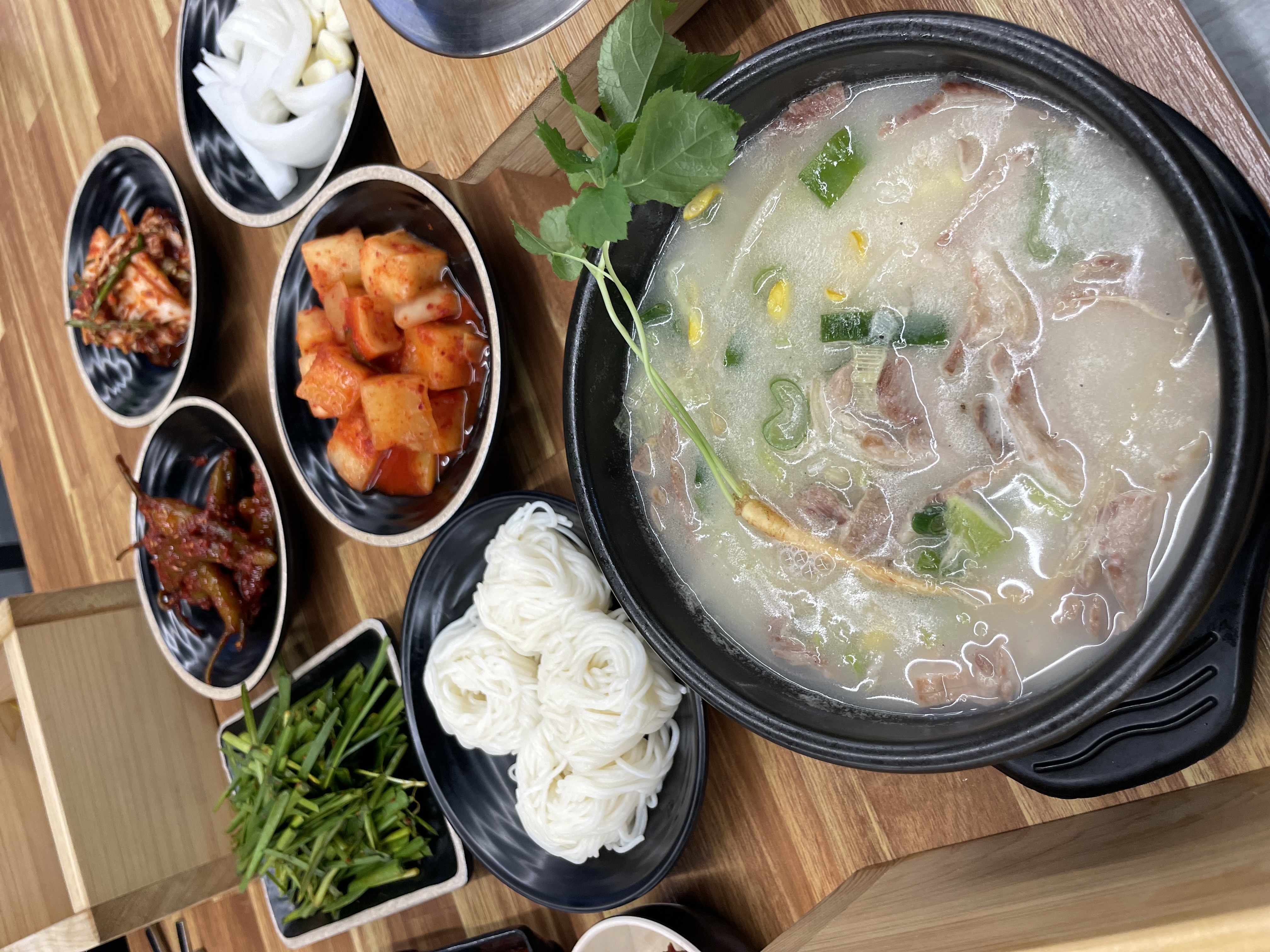 진심돼지국밥
