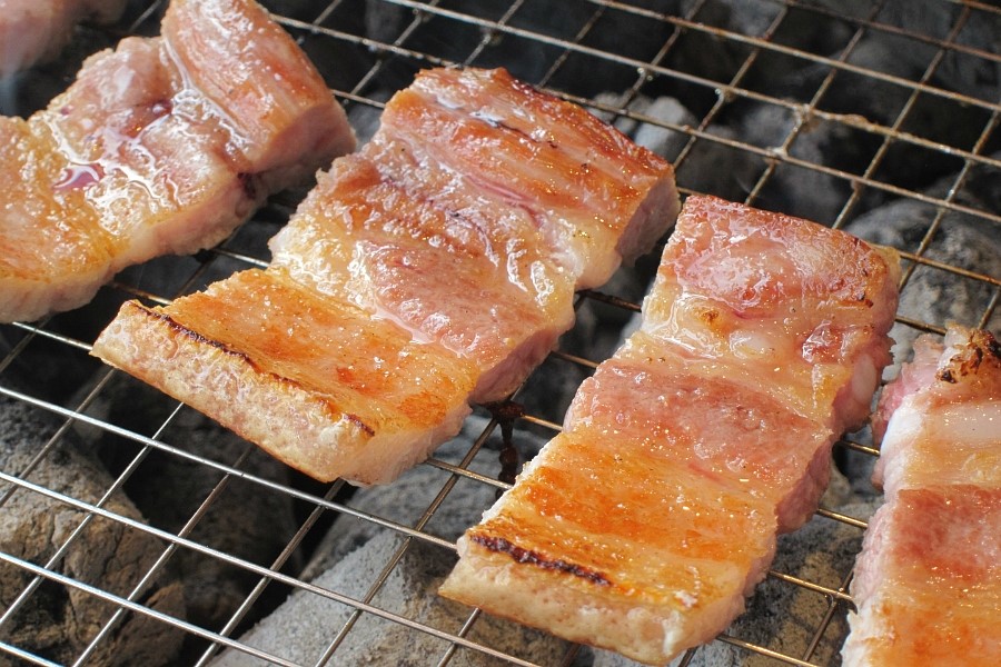 한돈 생삼겹살 (1인분 180g)