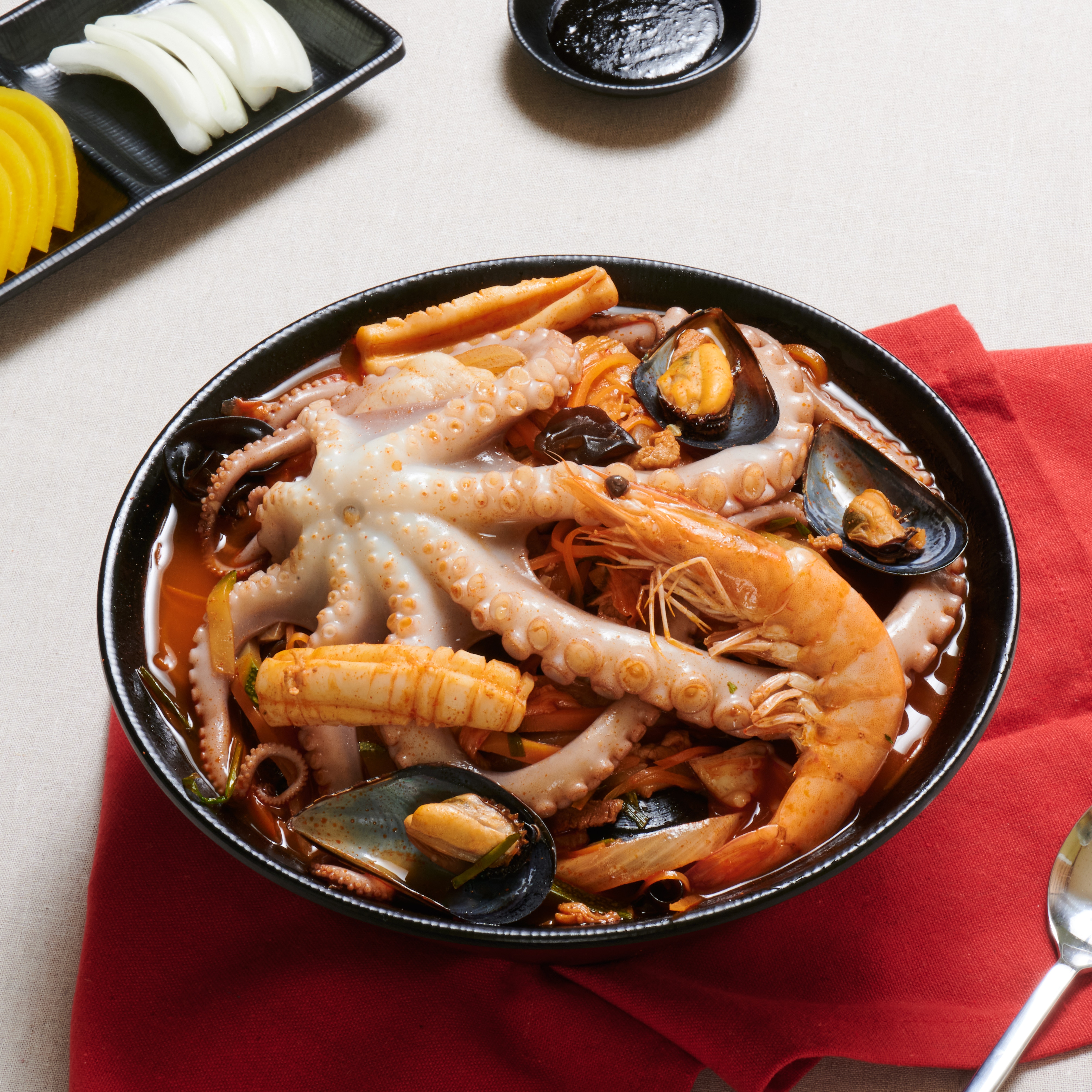 통낙지짬뽕