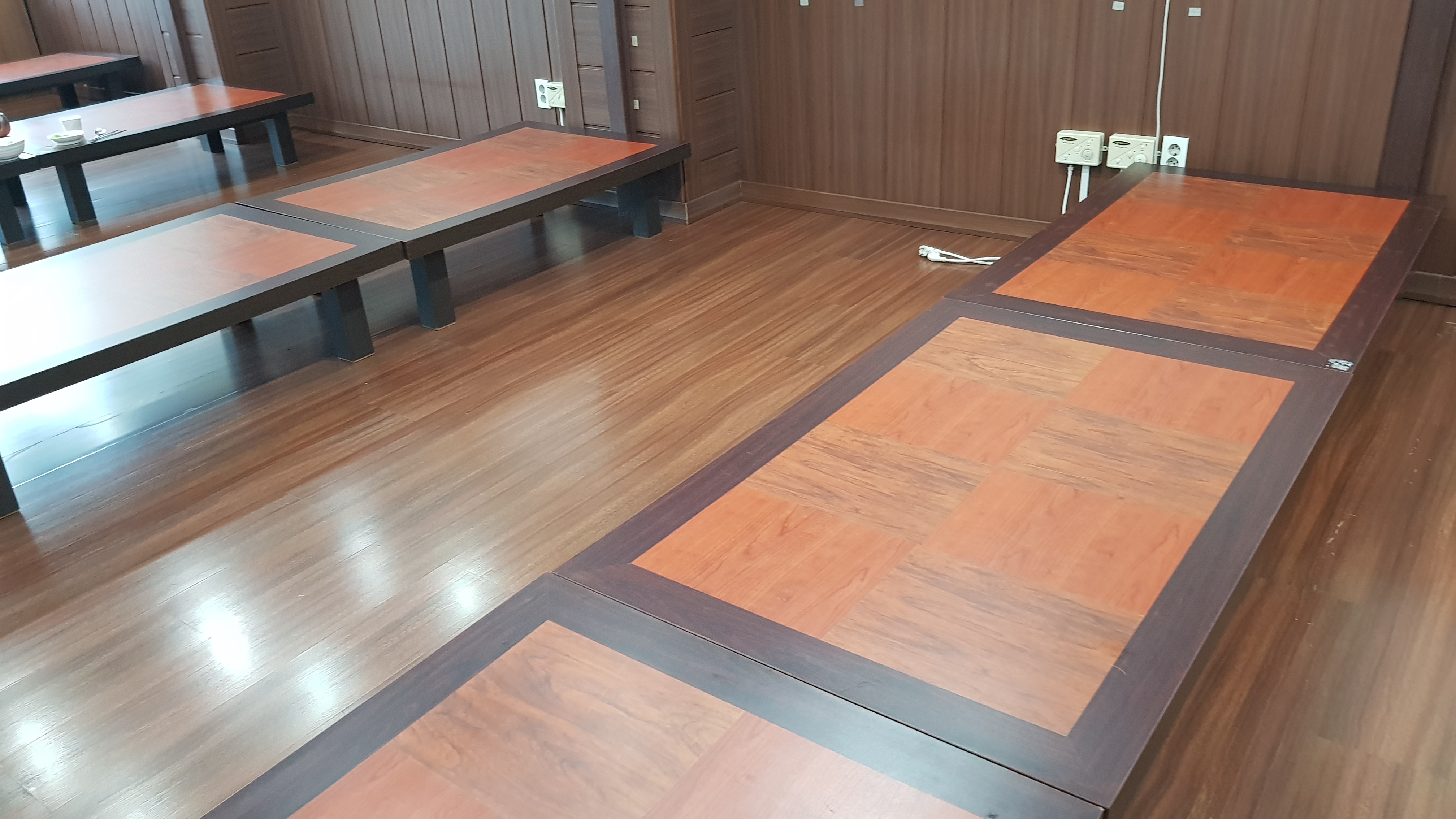 돌집식당 이미지