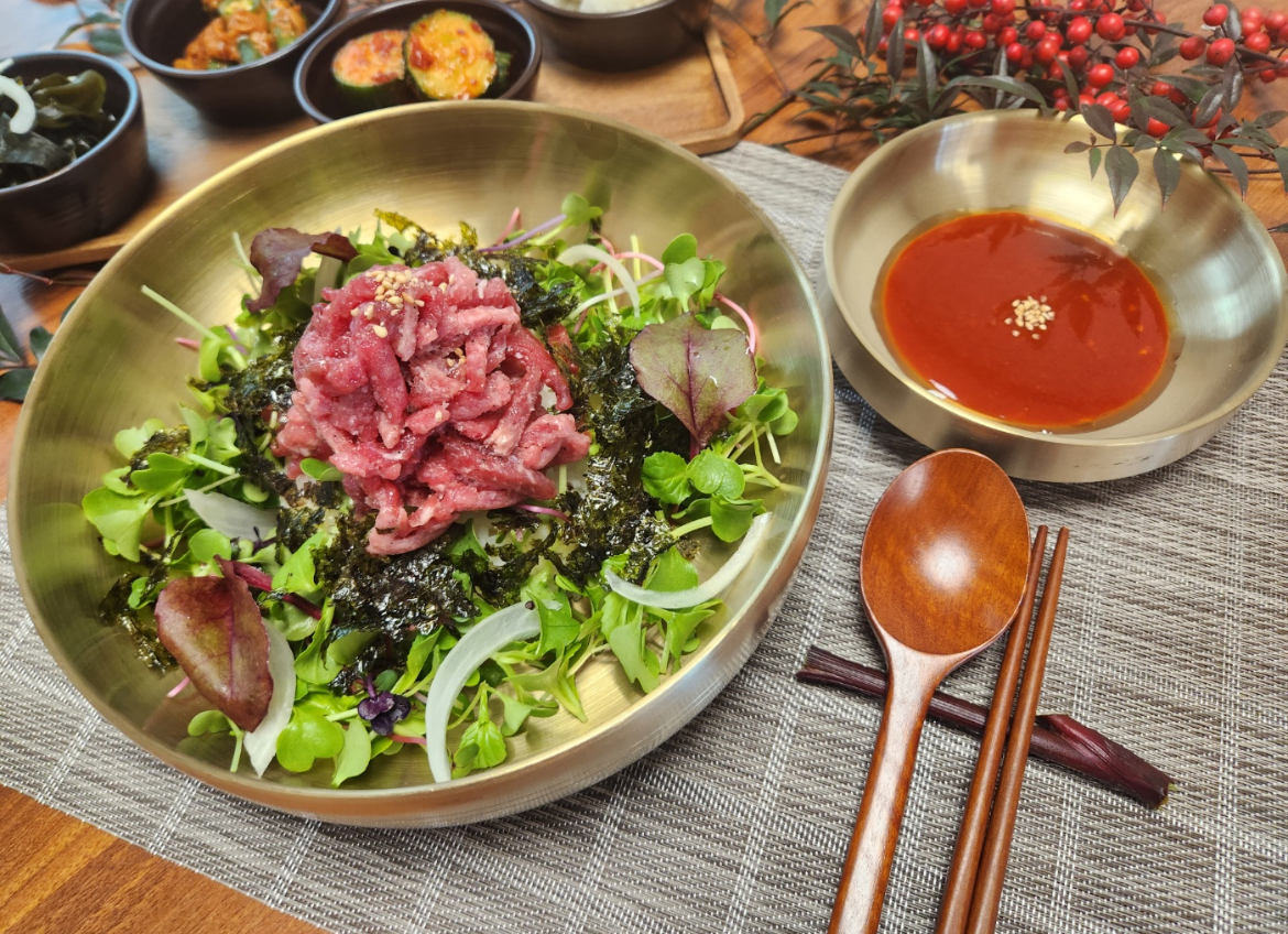 육회비빔밥