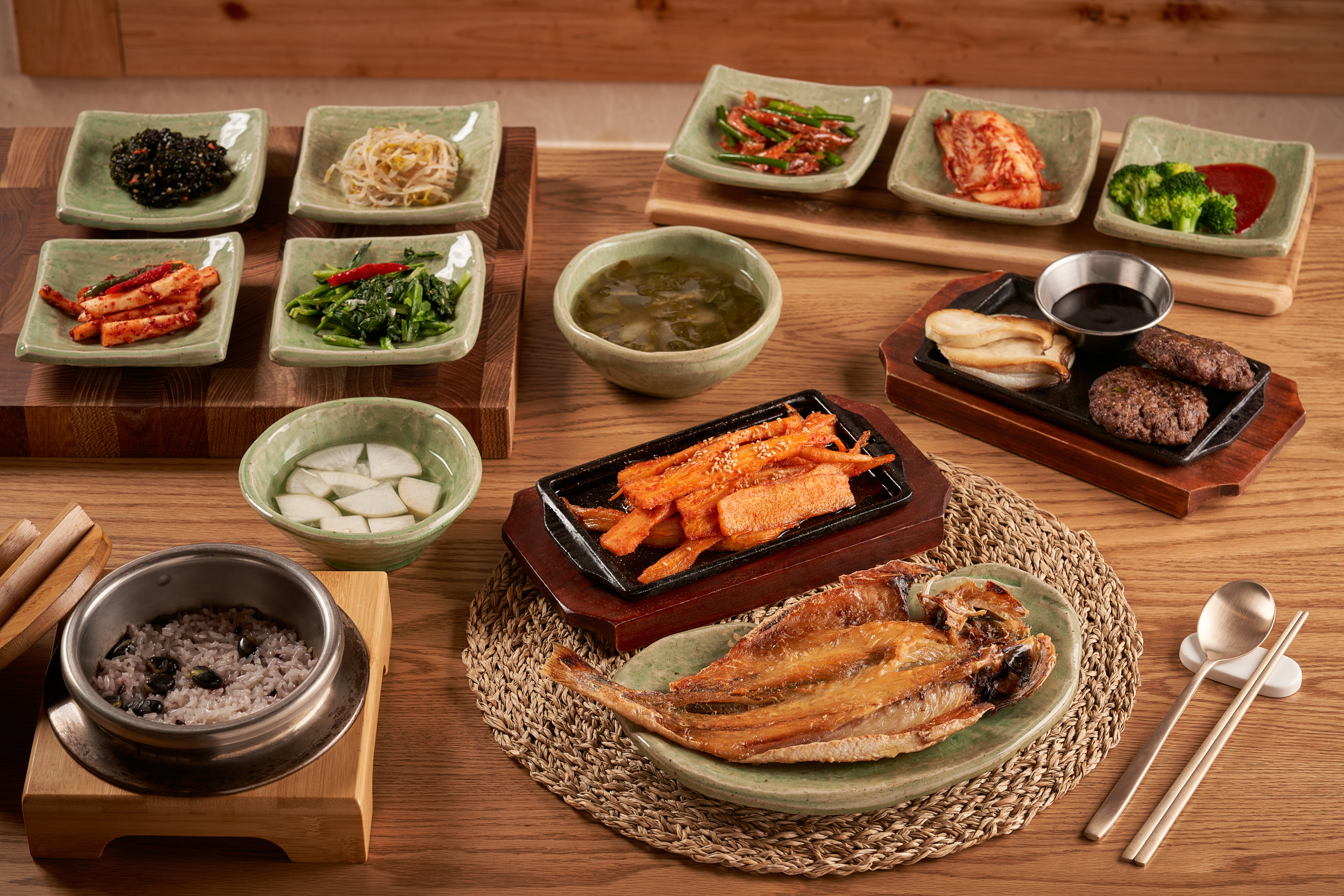 여민정찬(與民正饌)