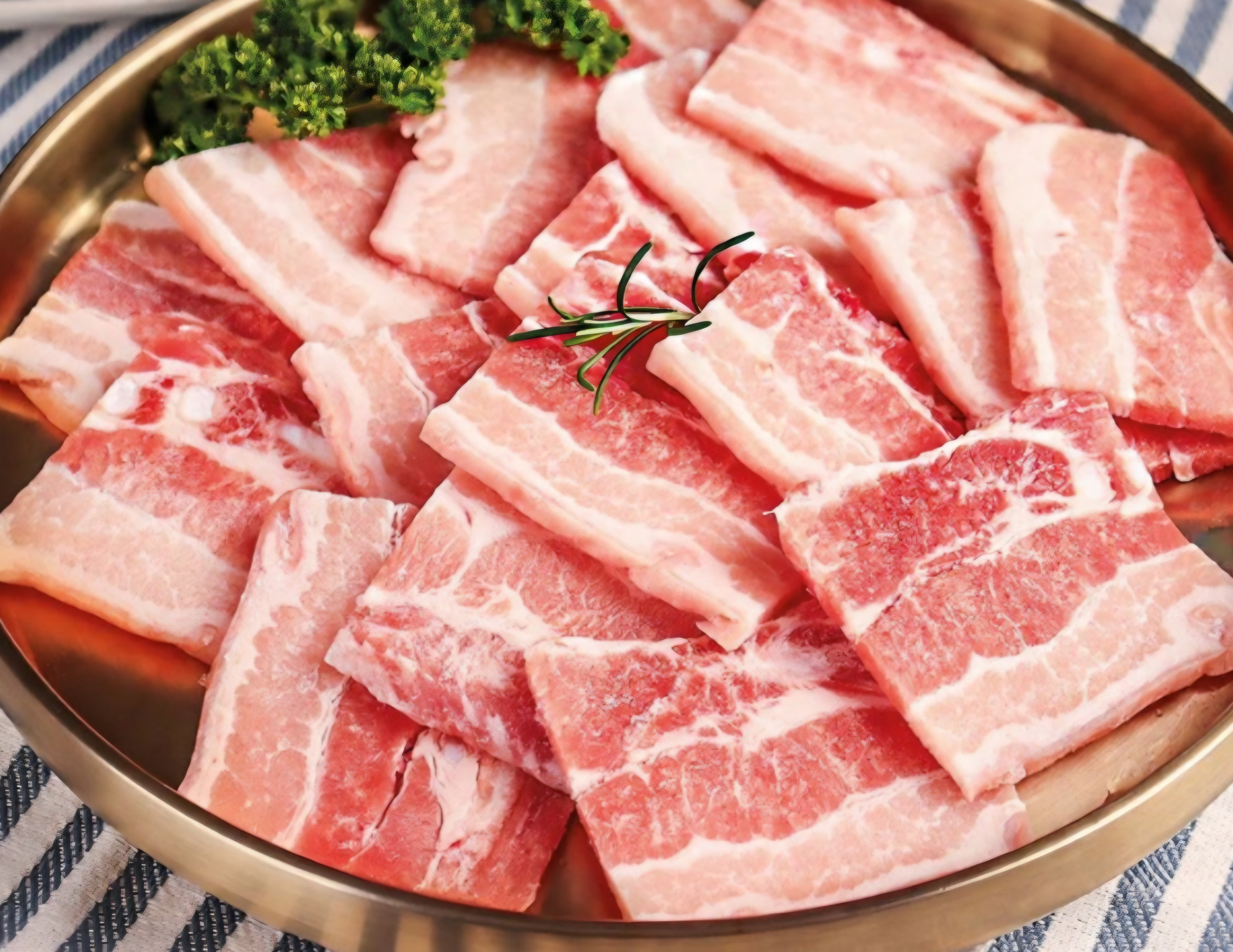 냉삼겹살(180g)