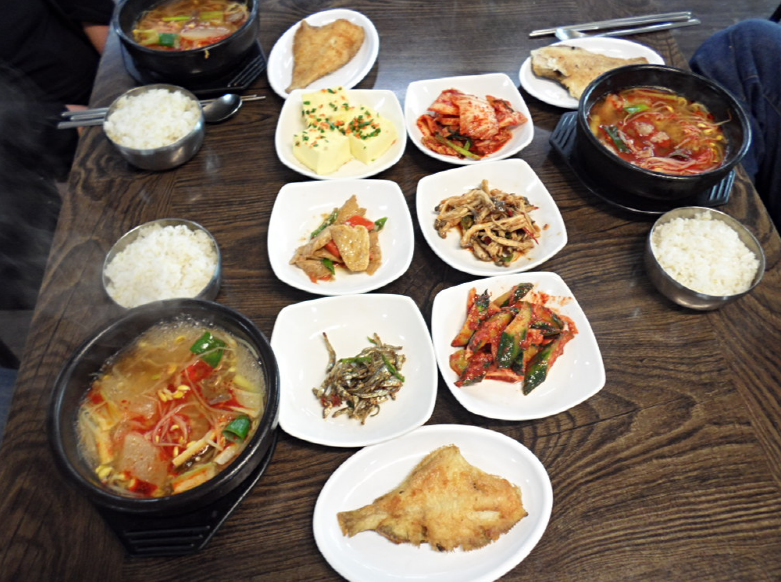 둘례한식전문점 사진 2