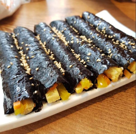 Seonbikkomagimbap (선비꼬마김밥) 3
