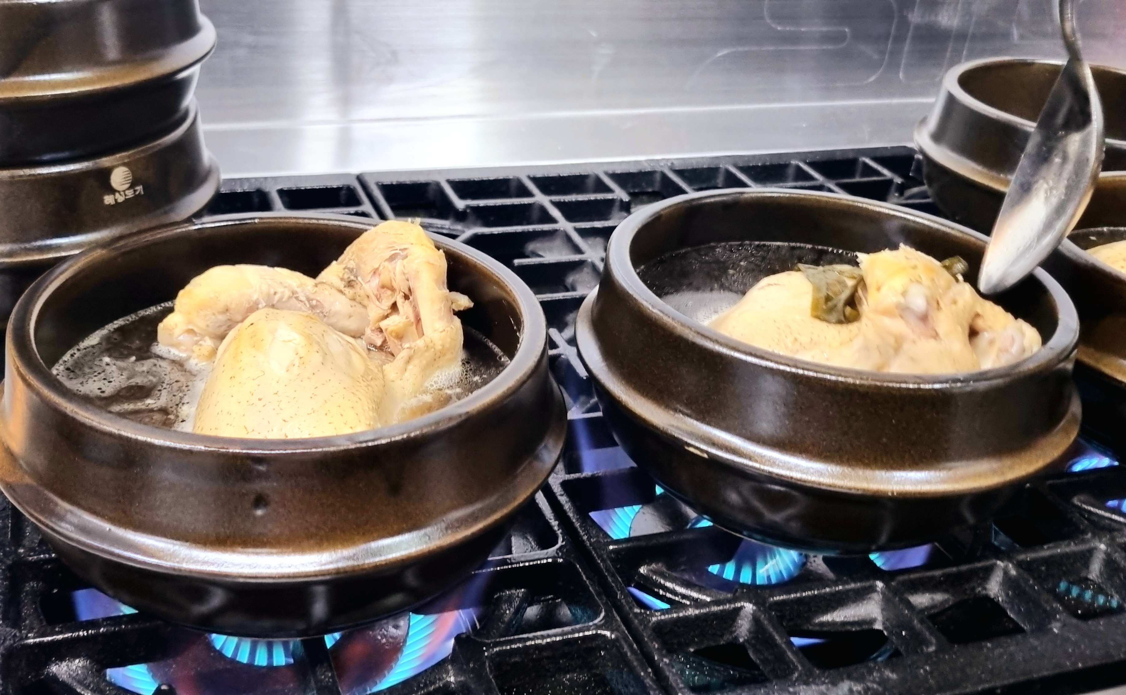 Heonimunhanbangsamgyetang 4