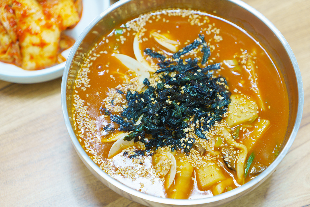 Milsarangkalguksu (밀사랑칼국수) 1