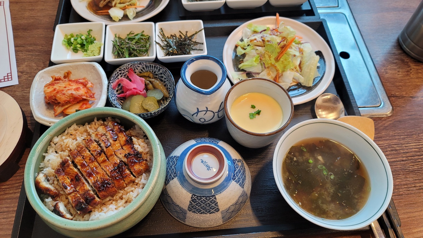 Himnyeokpungcheonjangeo (힘력풍천장어) 1