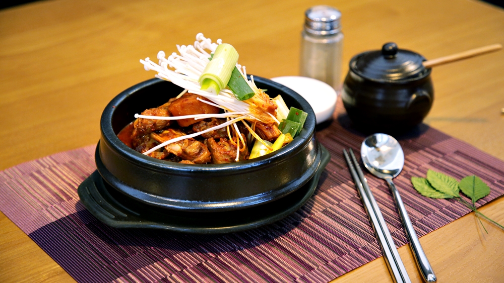 Iucheolhanbangnurungjisamgyetang 5