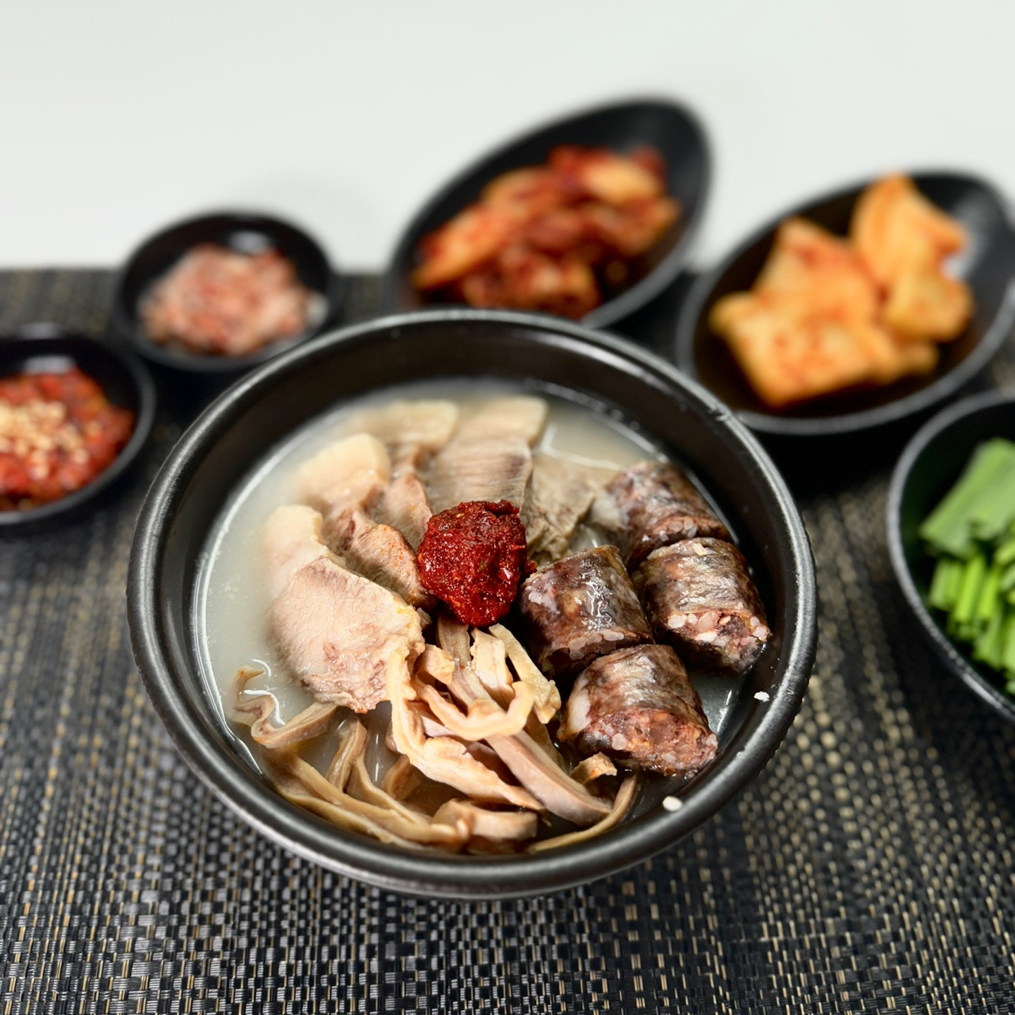 큰집돼지국밥보쌈 사진 2