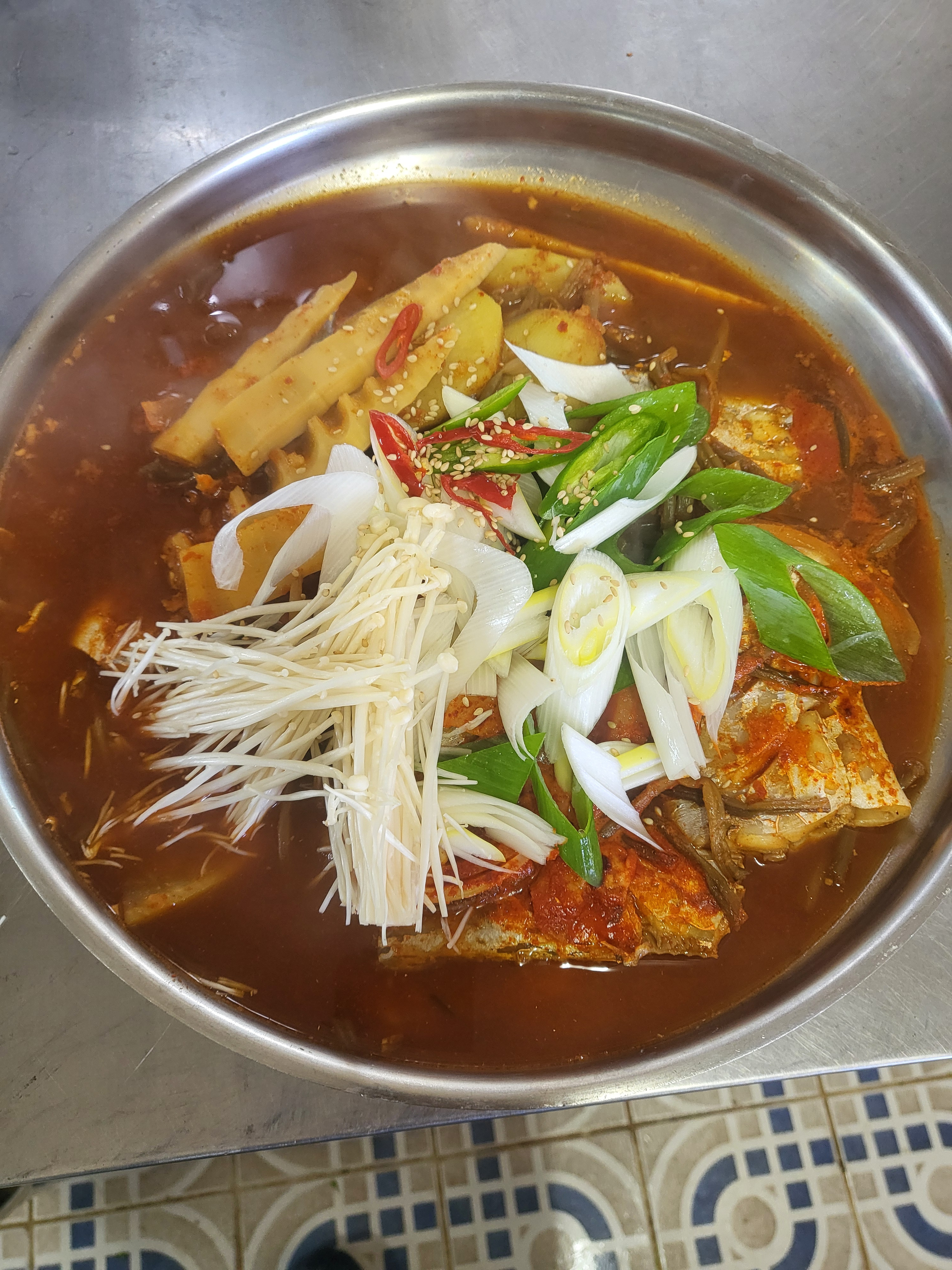 Hwanggeumsikdang 6