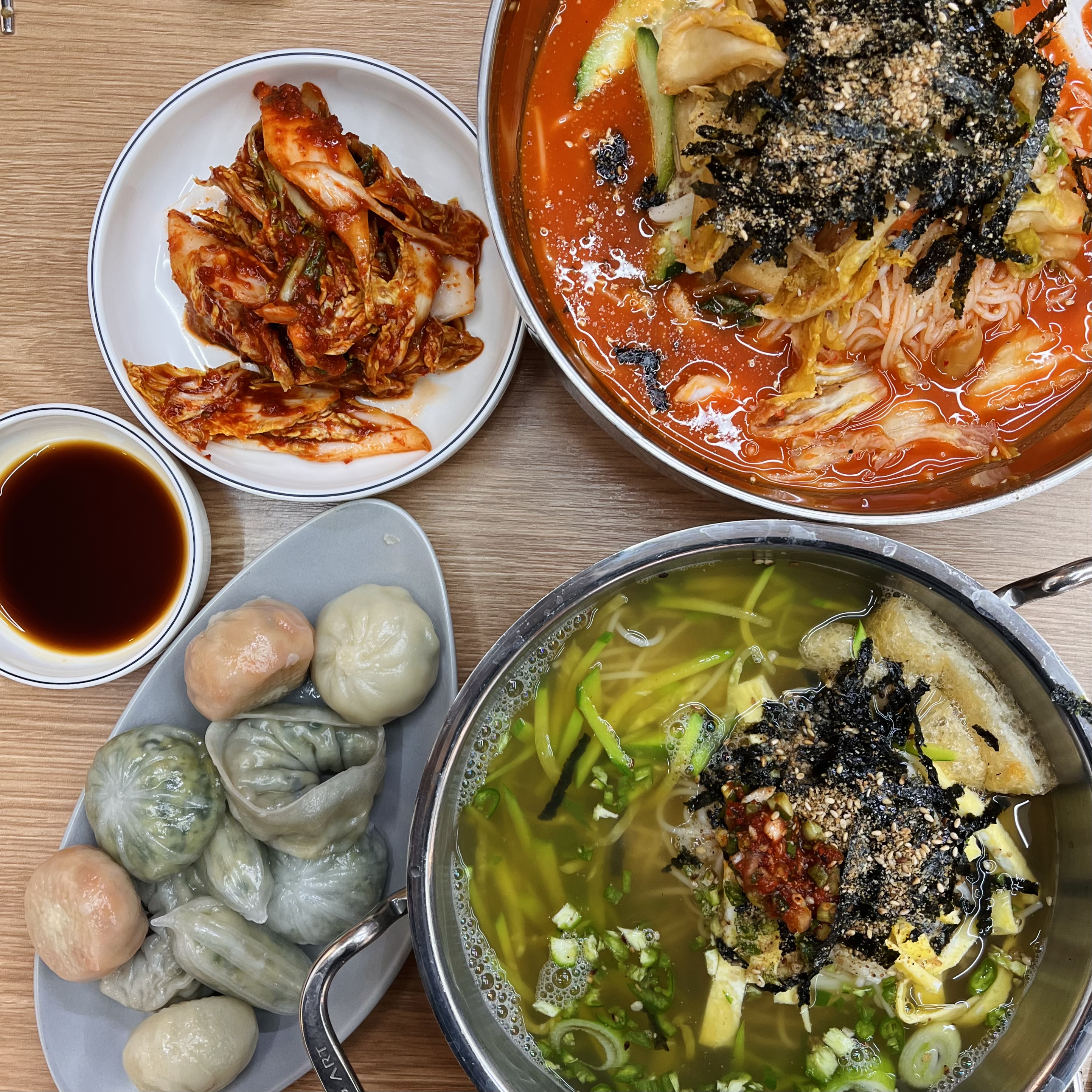 팔색국수 대표 사진